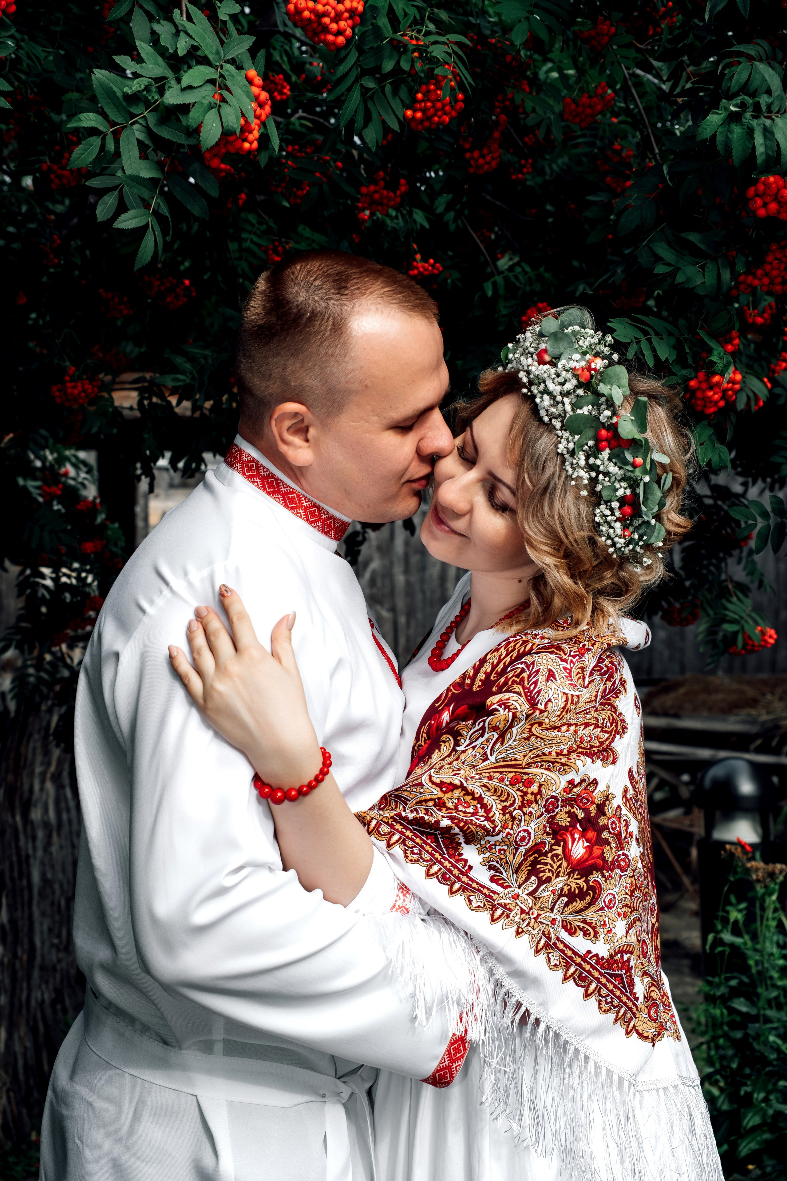 Виктор и Сергей в Остроге. Фотограф и видеограф в Тюмени Анна Жагорина, ваши фото еще не отдавали так быстро!