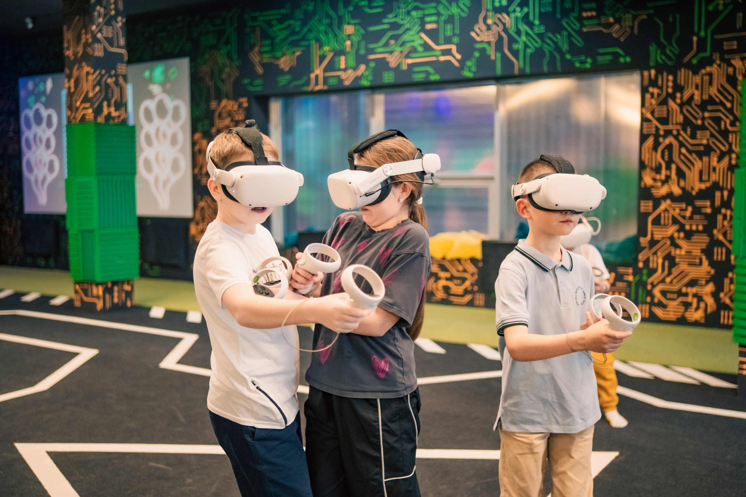 VR April-May. Felixtones