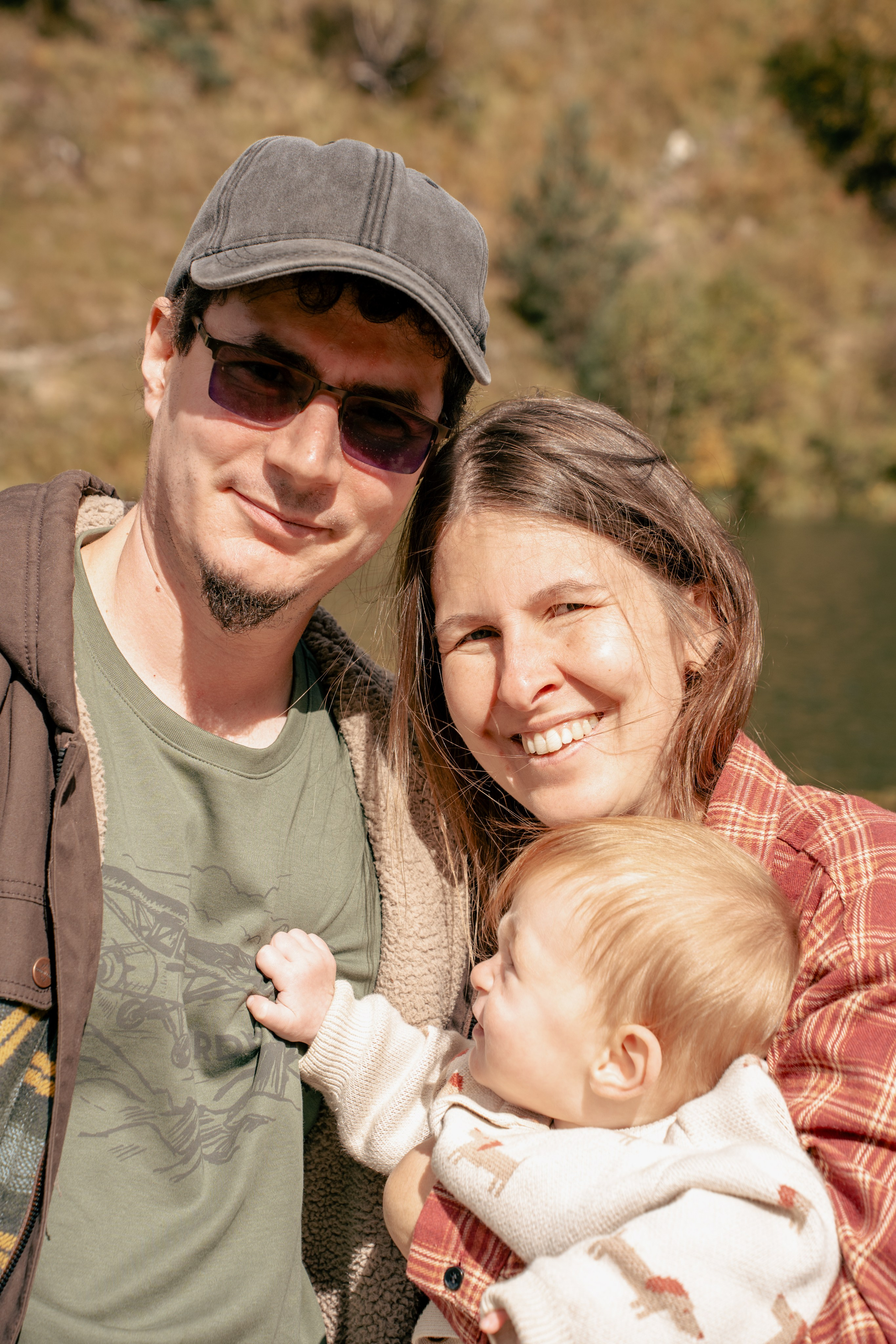 Семейная фотосессия в Домбае. Фотограф КМВ|ГОРЫ Пятигорск Железноводск Ессентуки Кисловодск Домбай Архыз Эльбрус