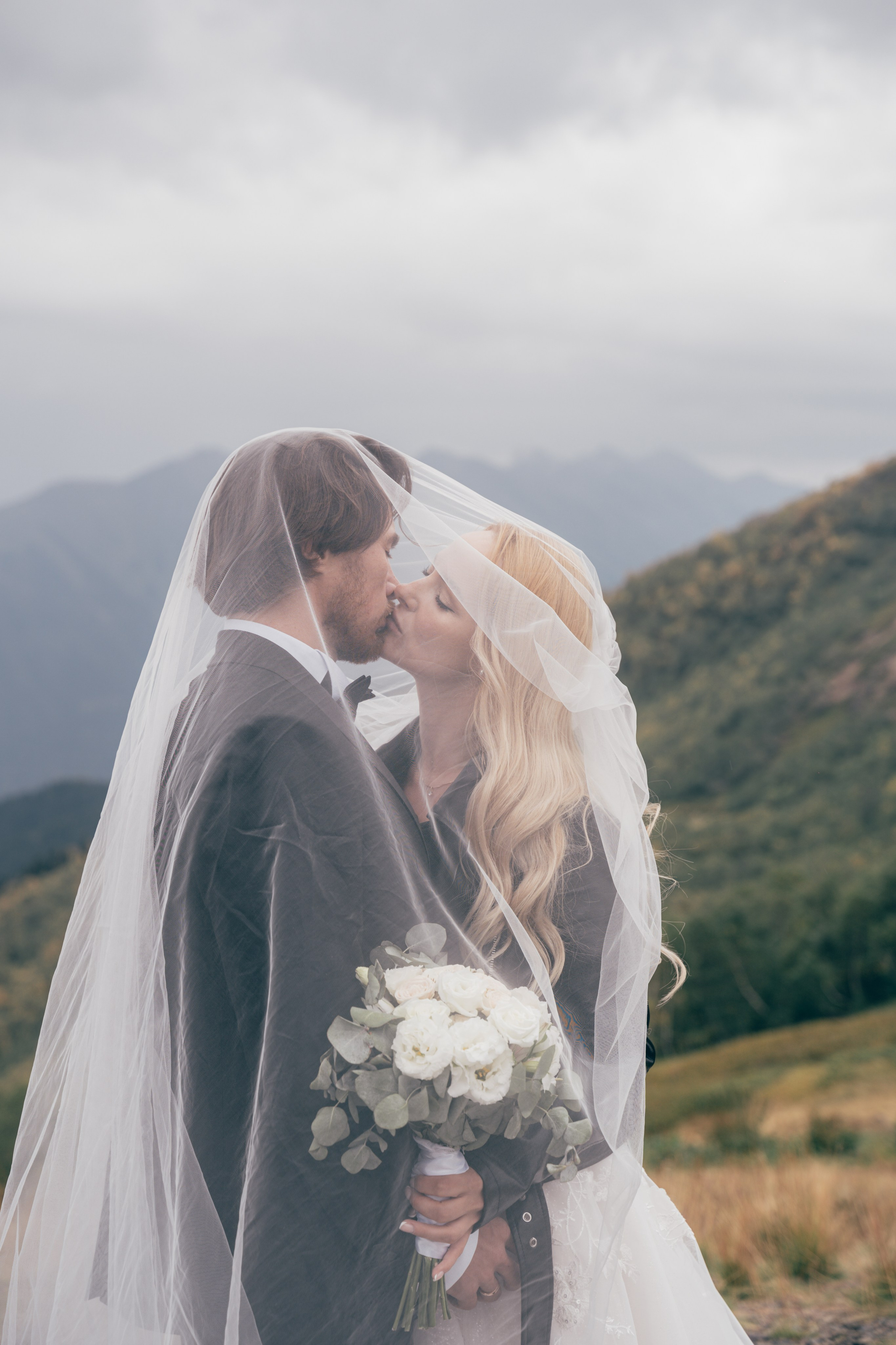 Индивидуальная фотосессия в горах Фотограф КМВ Пятигорск, Железноводск, Ессентуки, Кисловодск Архыз Домбай Горы. Фотограф КМВ|ГОРЫ Пятигорск Железноводск Ессентуки Кисловодск Домбай Архыз Эльбрус