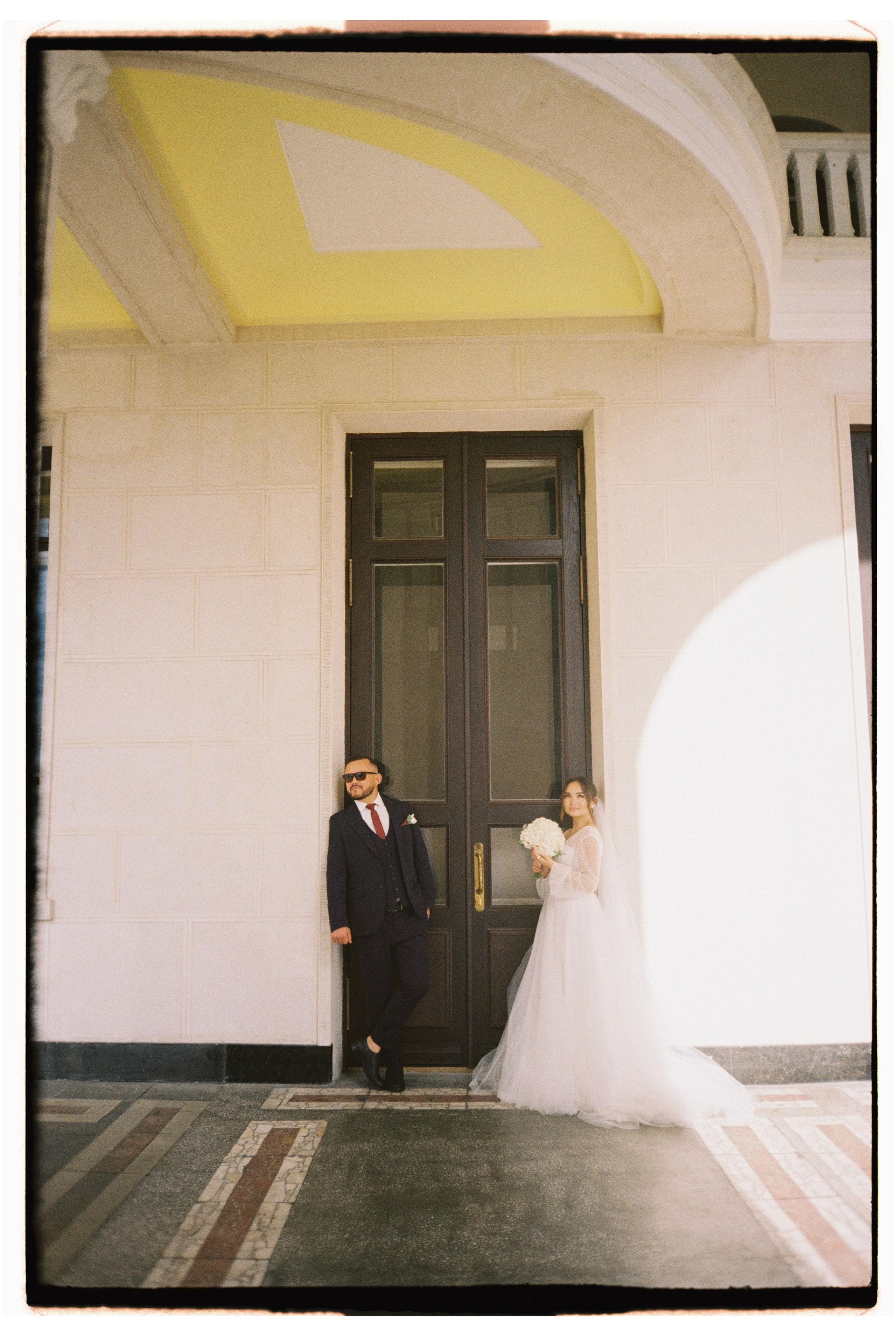 Рустам & Земфира. Пленка. Сестры Карабаза. Фотографы и ретушеры в Москве и Санкт-Петербурге