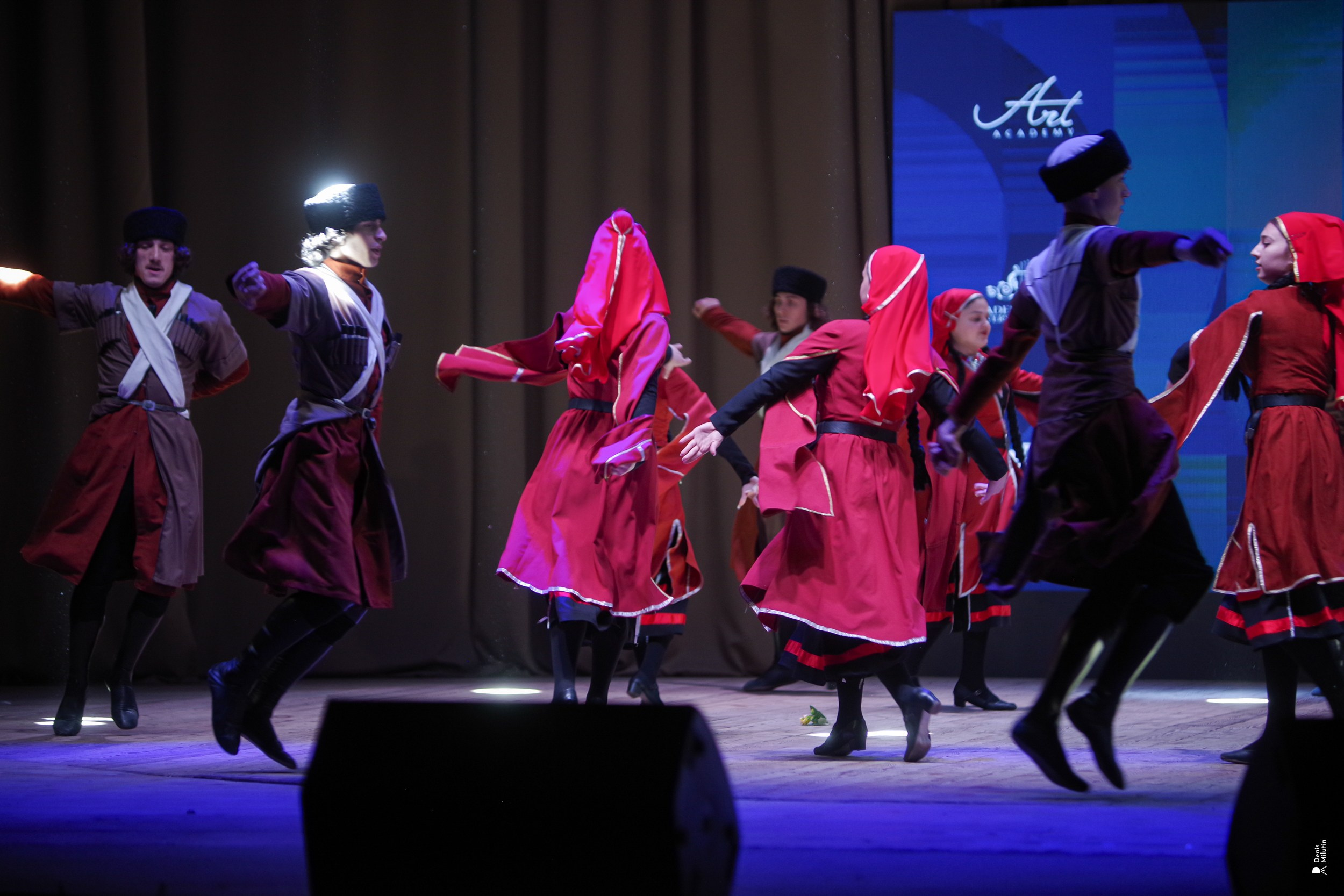 Танцы в Хоби. Портретный фотограф Денис Милютин