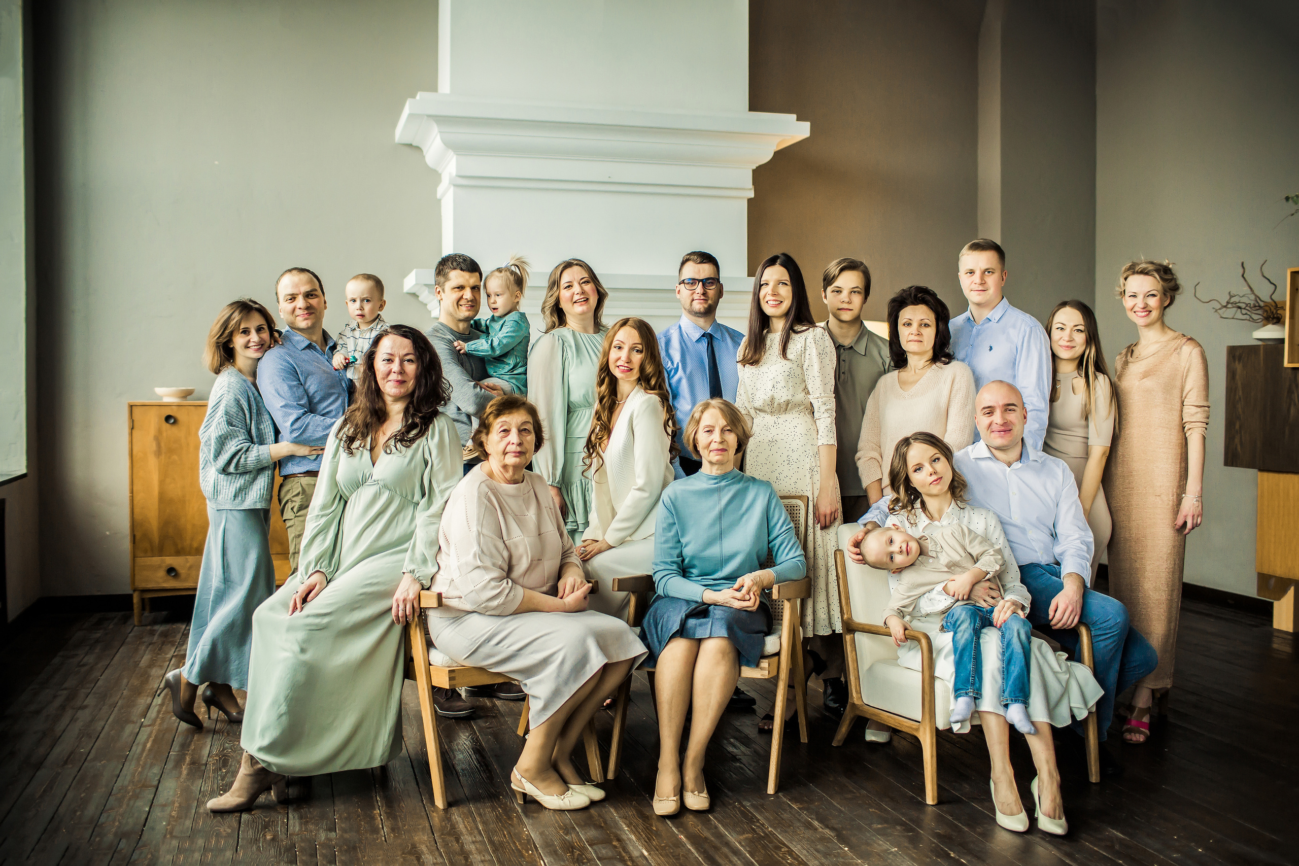 Студийная фотосессия для большой семьи на 20 человек. Детский, свадебный и семейный фотограф Юлия Курбатова, Санкт-Петербург