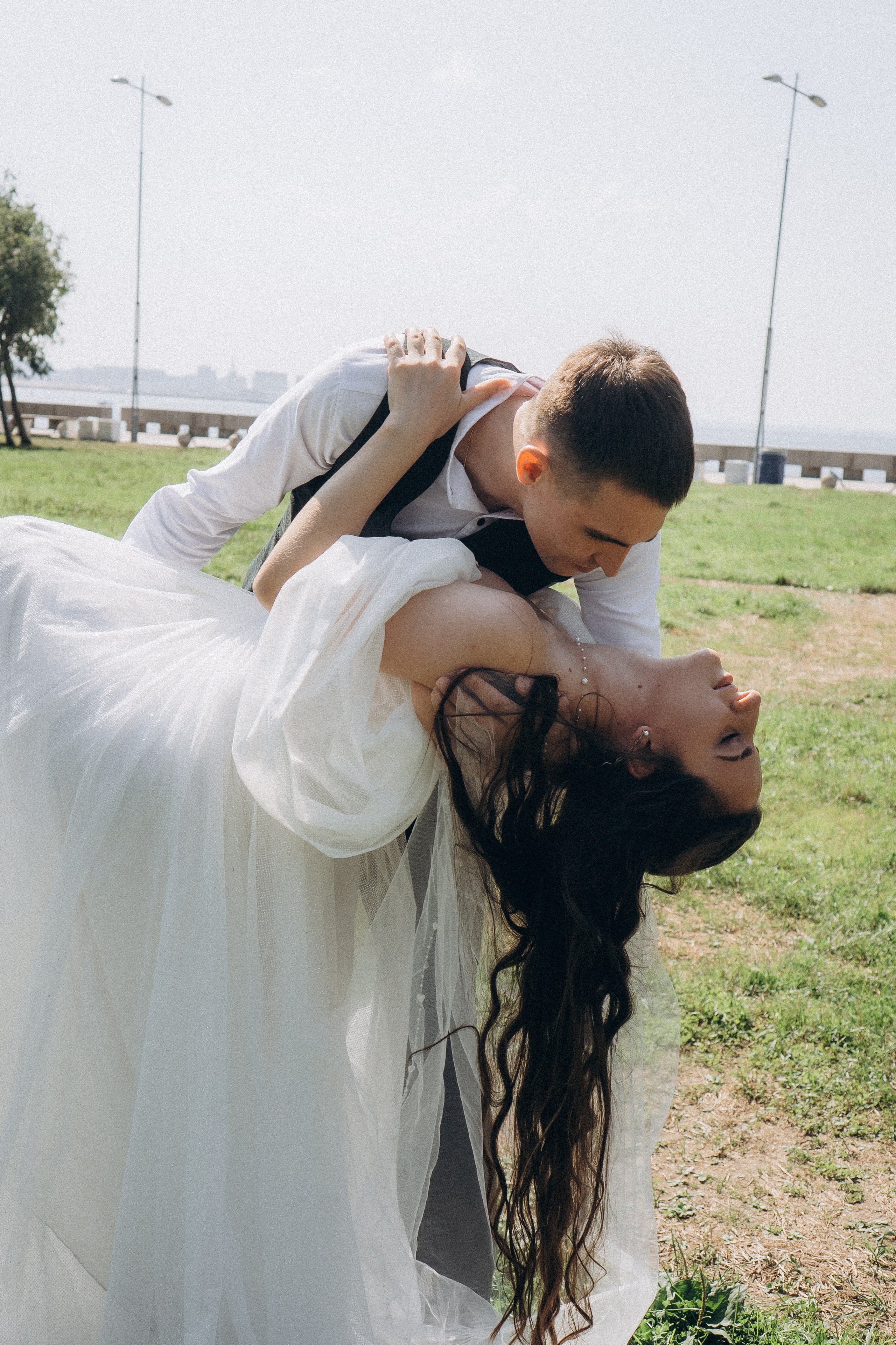 СВАДЕБНАЯ СЬЕМК В ПАРКЕ 300-ЛЕТИЯ. Профессиональный фотограф, Санкт-Петербург — Виктория Богомолова