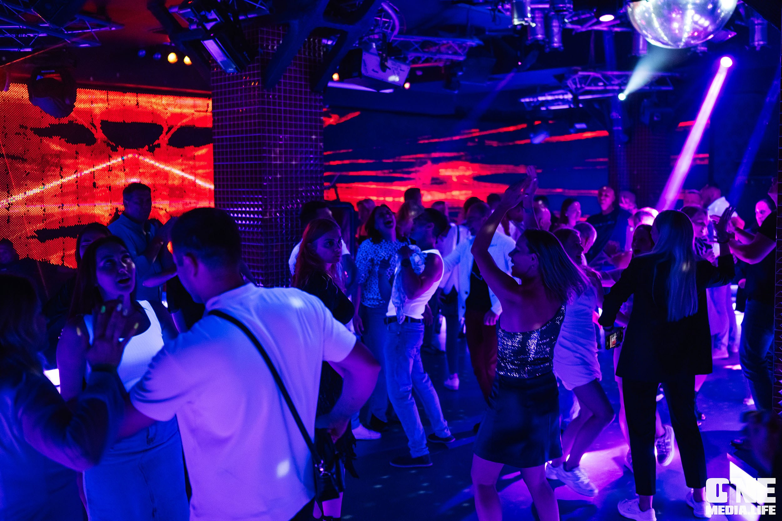 Фоторепортаж из РК Планета. One Media Life: фоторепортажи, фотоотчеты с мероприятий и заведений