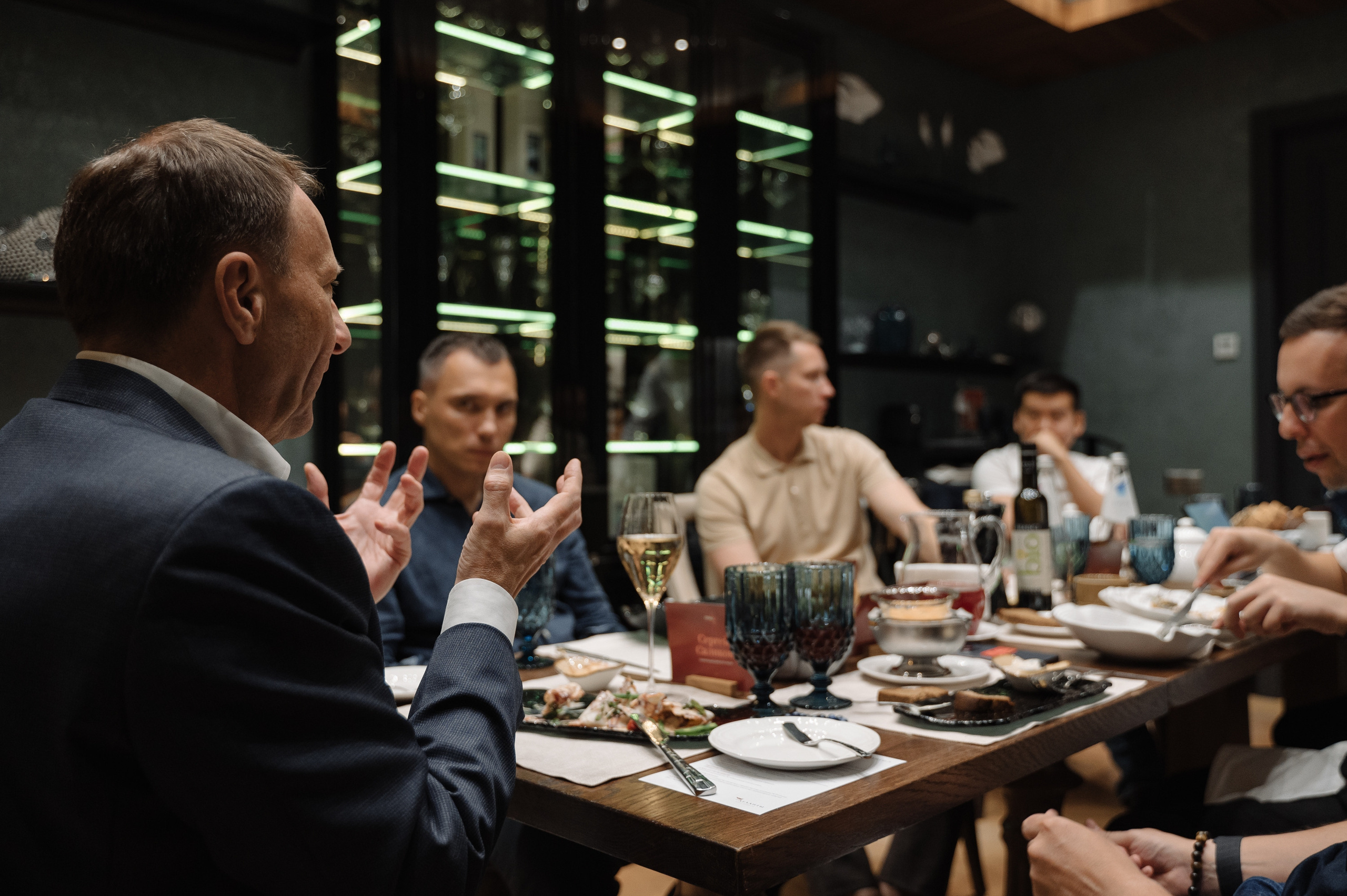 БИЗНЕС УЖИН В РЕСТОРАНЕ PESHI