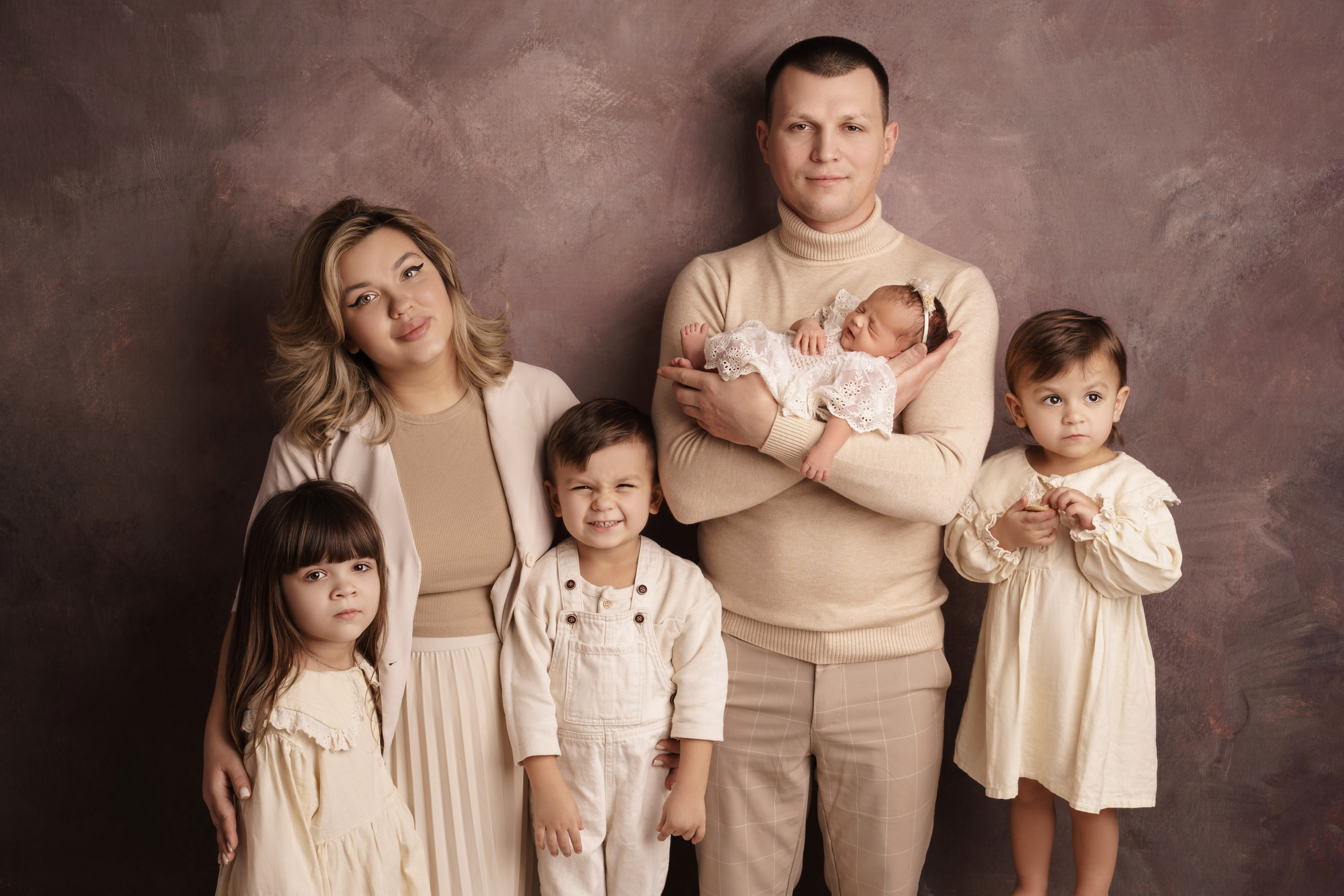 Семейные фотосессии с новорожденными | Трогательные кадры малышей и их близких в Москве и МО. Фотосессия новорожденных в Москве и Московской области | Профессиональный фотограф newborn — Татьяна Иванова