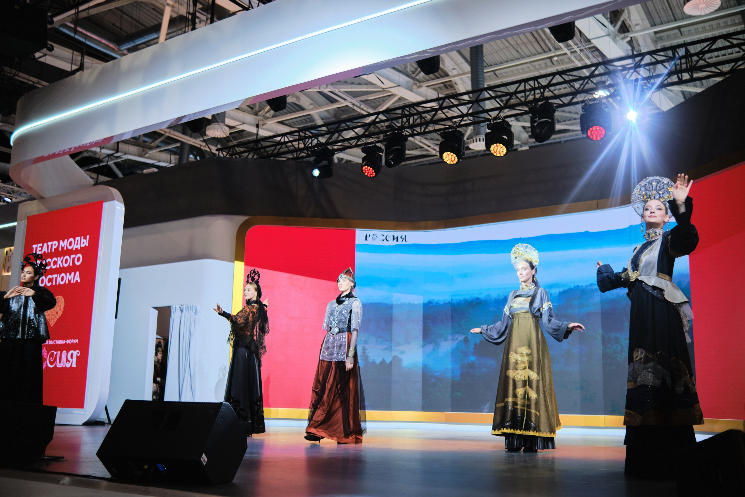 ВДНХ × Выставка «Россия». Матвей Яворский — фотограф в Челябинске