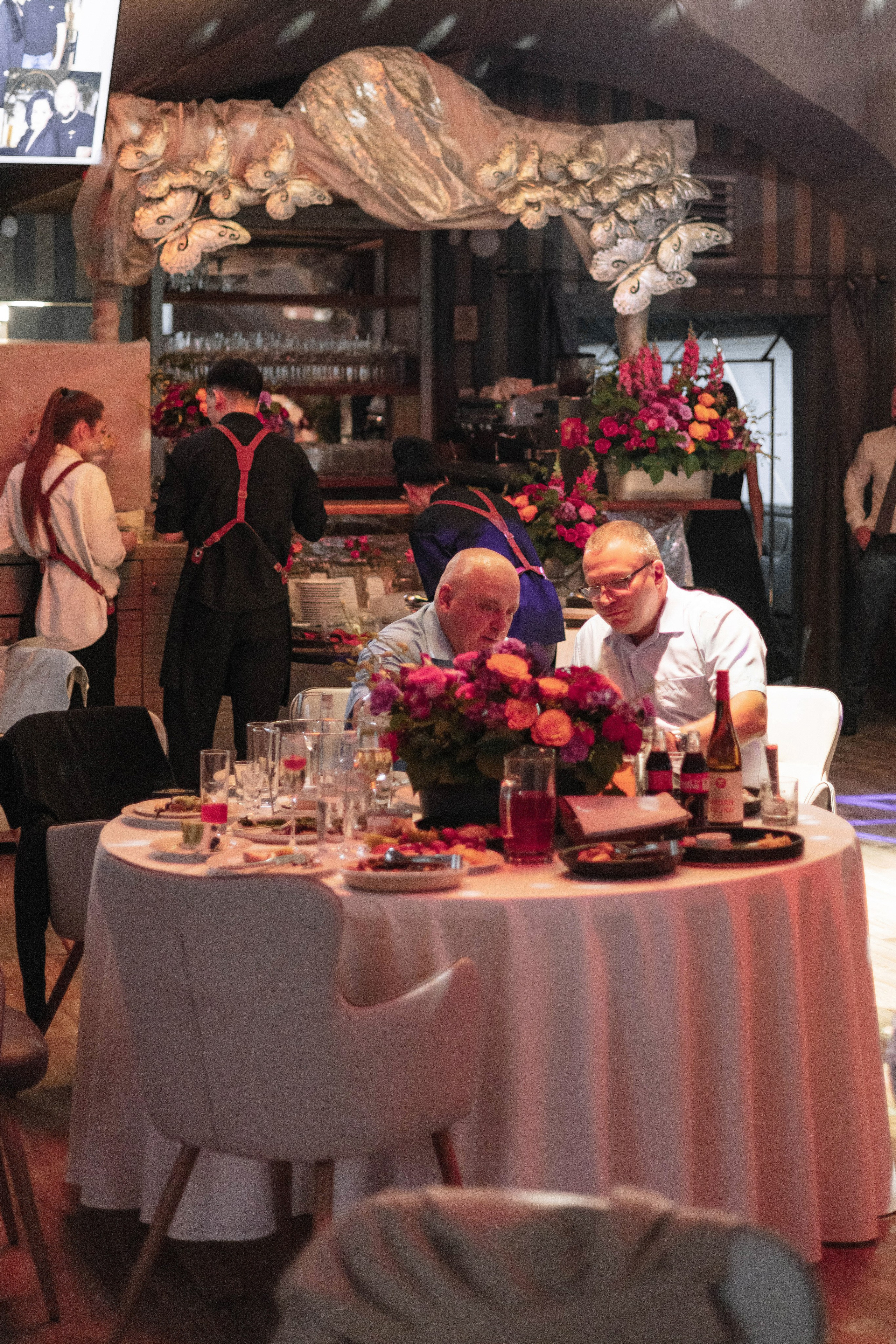 Стильное свадебное платье. Свадебный фотограф и видеограф в Москве, Виктор Архилюк