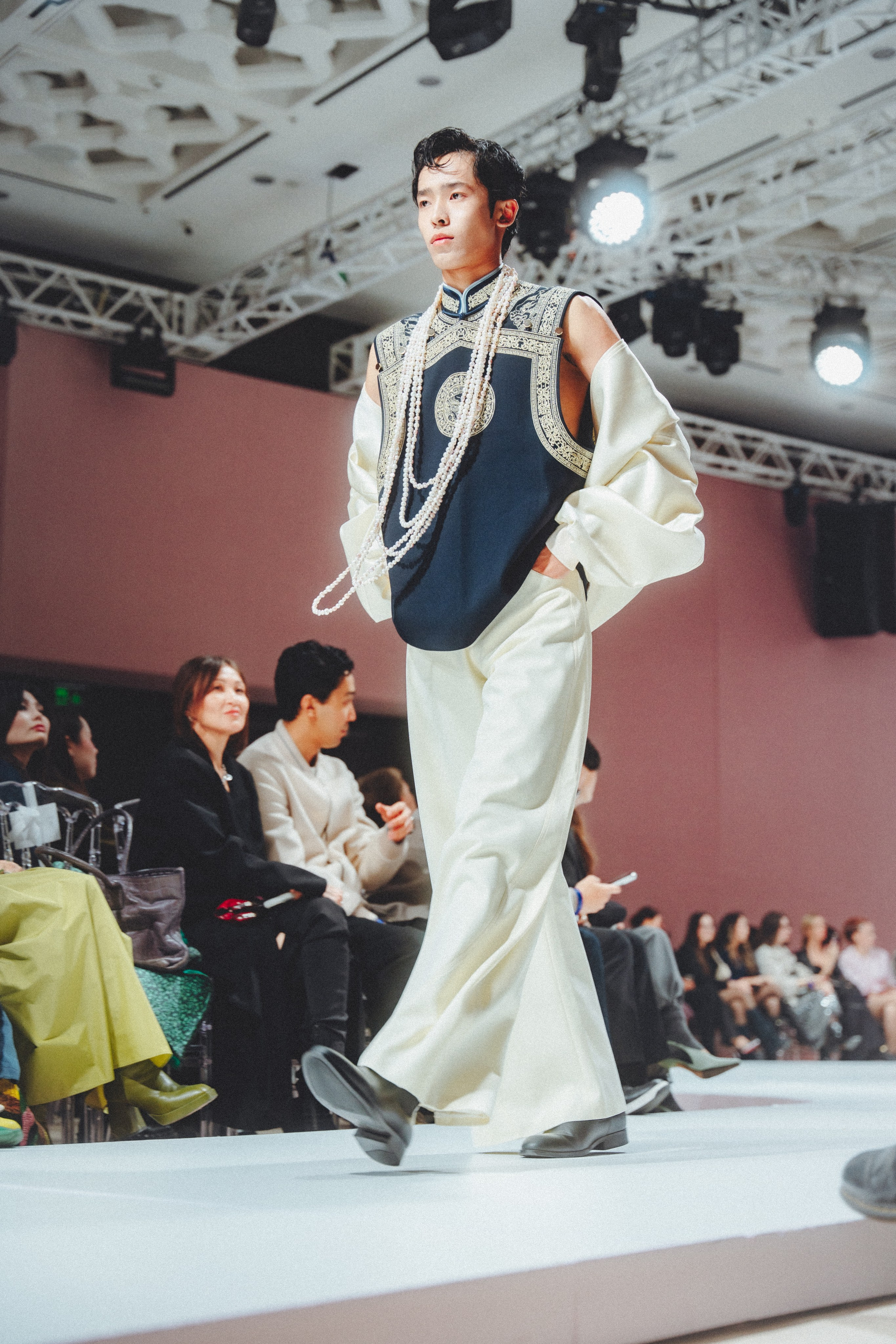 VISA FASHION WEEK ALMATY SS26 / THE PODIUM