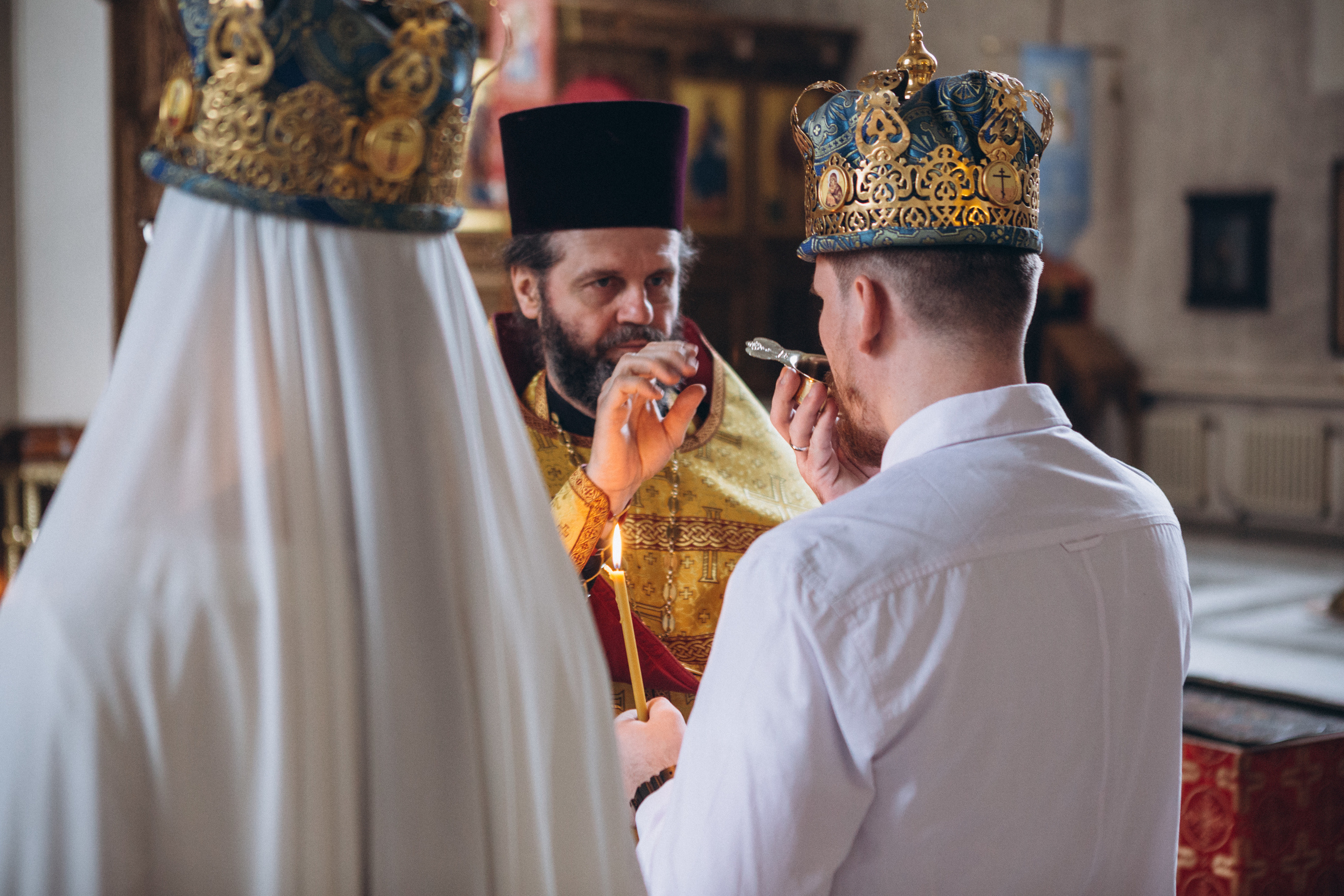 Венчание в Церкви Иконы Божией Матери Казанская на Валаамском подворье. Свадебный и семейный фотограф в Санкт-Петербурге Яцына Юрий. Видеоопер