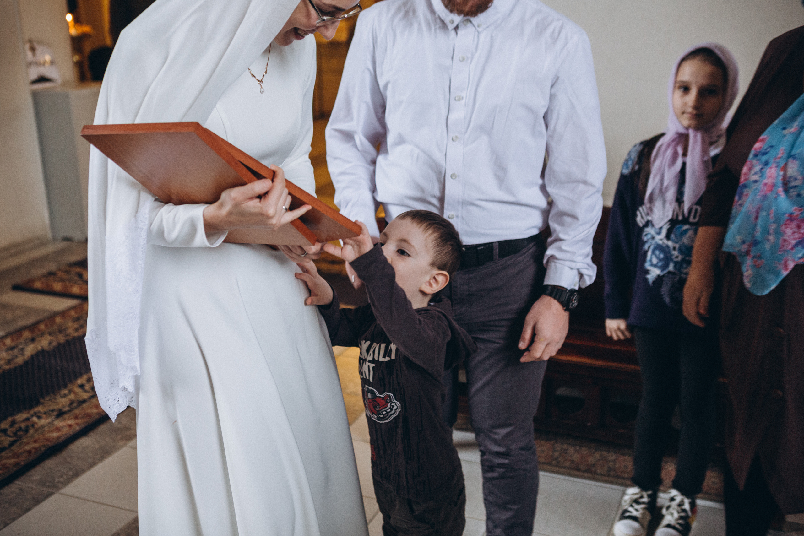 Венчание в Церкви Иконы Божией Матери Казанская на Валаамском подворье. Свадебный и семейный фотограф в Санкт-Петербурге Яцына Юрий. Видеоопер