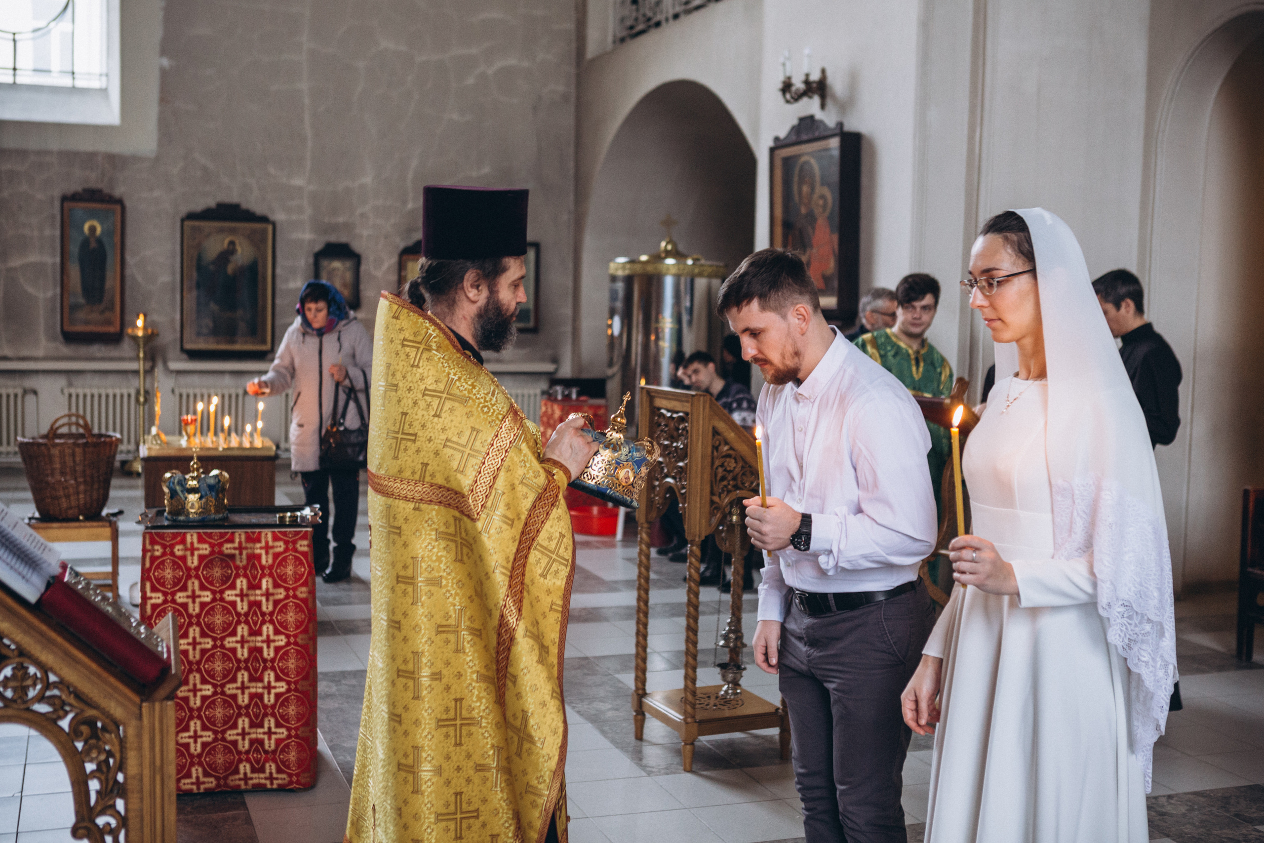 Венчание в Церкви Иконы Божией Матери Казанская на Валаамском подворье. Свадебный и семейный фотограф в Санкт-Петербурге Яцына Юрий. Видеоопер