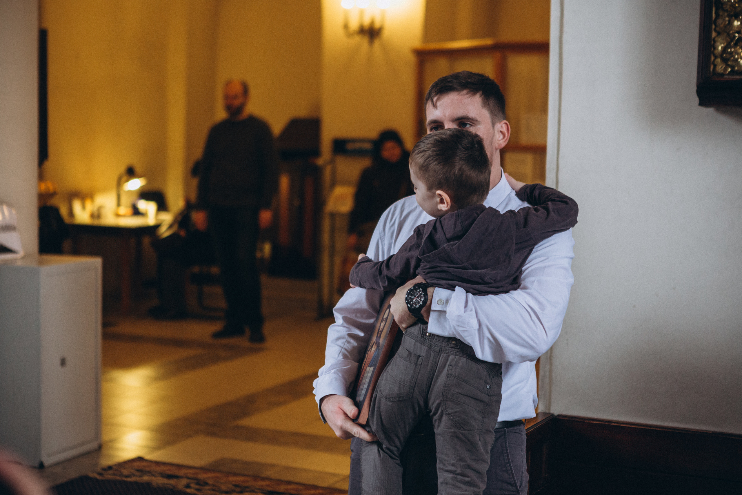 Венчание в Церкви Иконы Божией Матери Казанская на Валаамском подворье. Свадебный и семейный фотограф в Санкт-Петербурге Яцына Юрий. Видеоопер