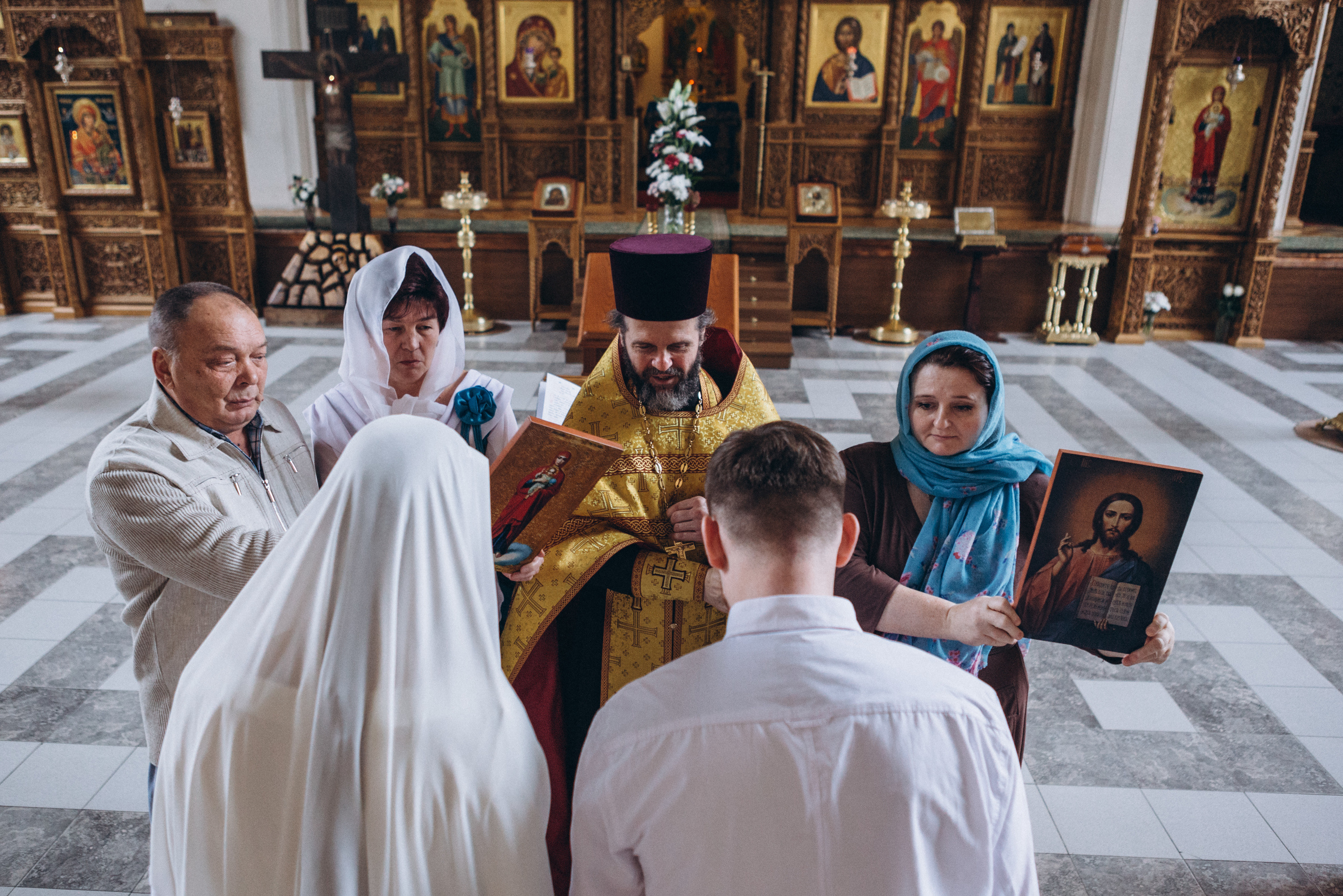 Венчание в Церкви Иконы Божией Матери Казанская на Валаамском подворье. Свадебный и семейный фотограф в Санкт-Петербурге Яцына Юрий. Видеоопер