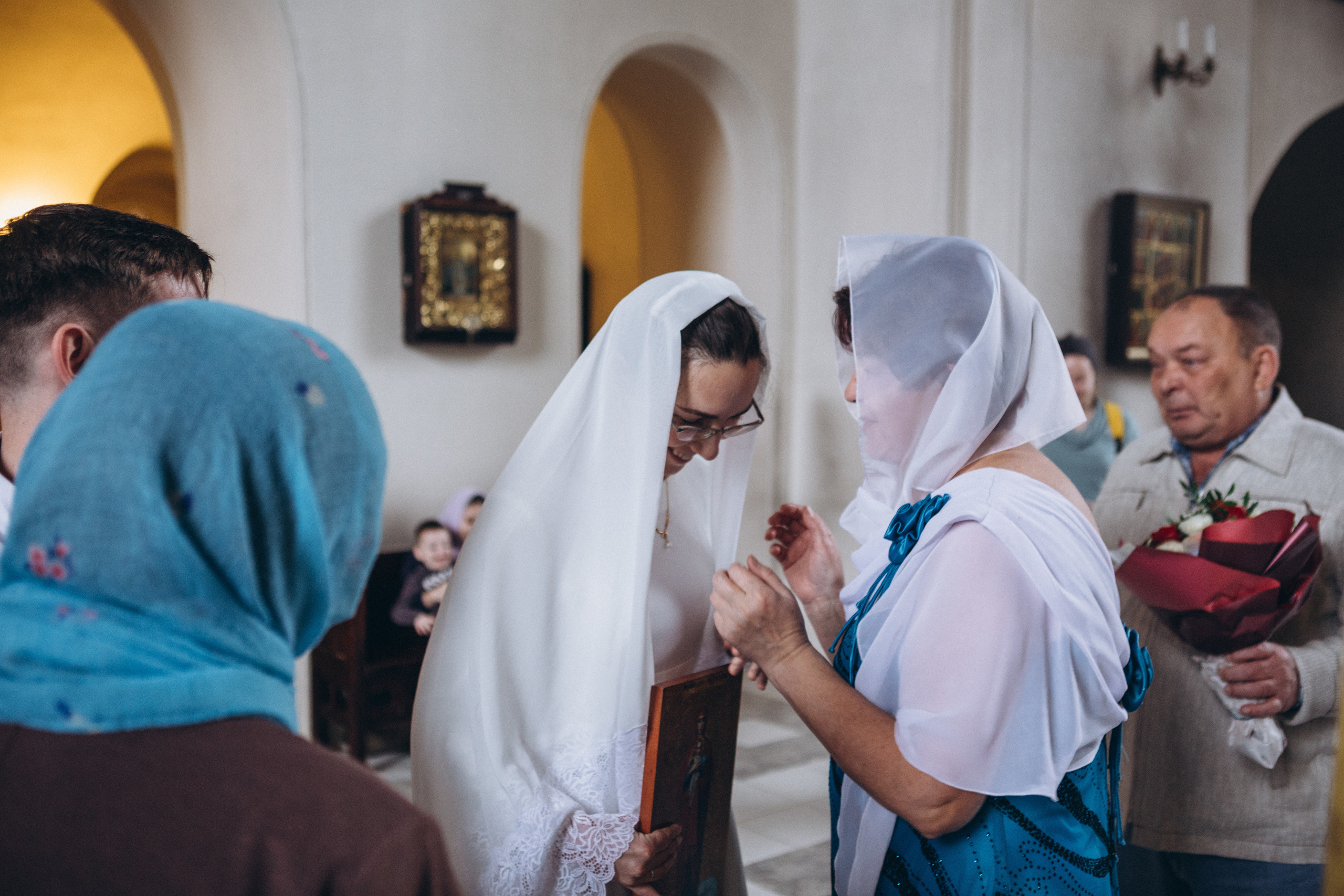 Венчание в Церкви Иконы Божией Матери Казанская на Валаамском подворье. Свадебный и семейный фотограф в Санкт-Петербурге Яцына Юрий. Видеоопер