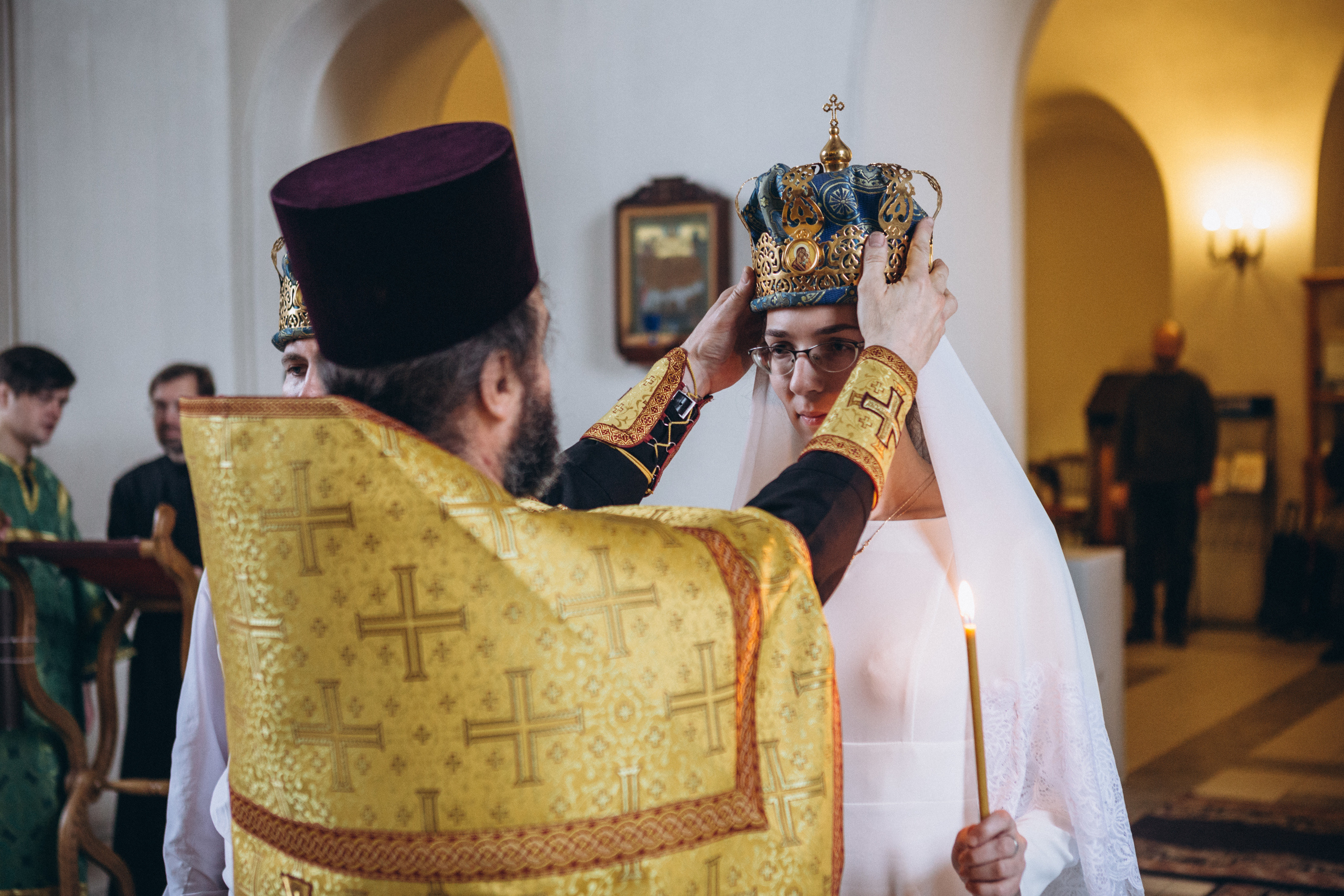 Венчание в Церкви Иконы Божией Матери Казанская на Валаамском подворье. Свадебный и семейный фотограф в Санкт-Петербурге Яцына Юрий. Видеоопер