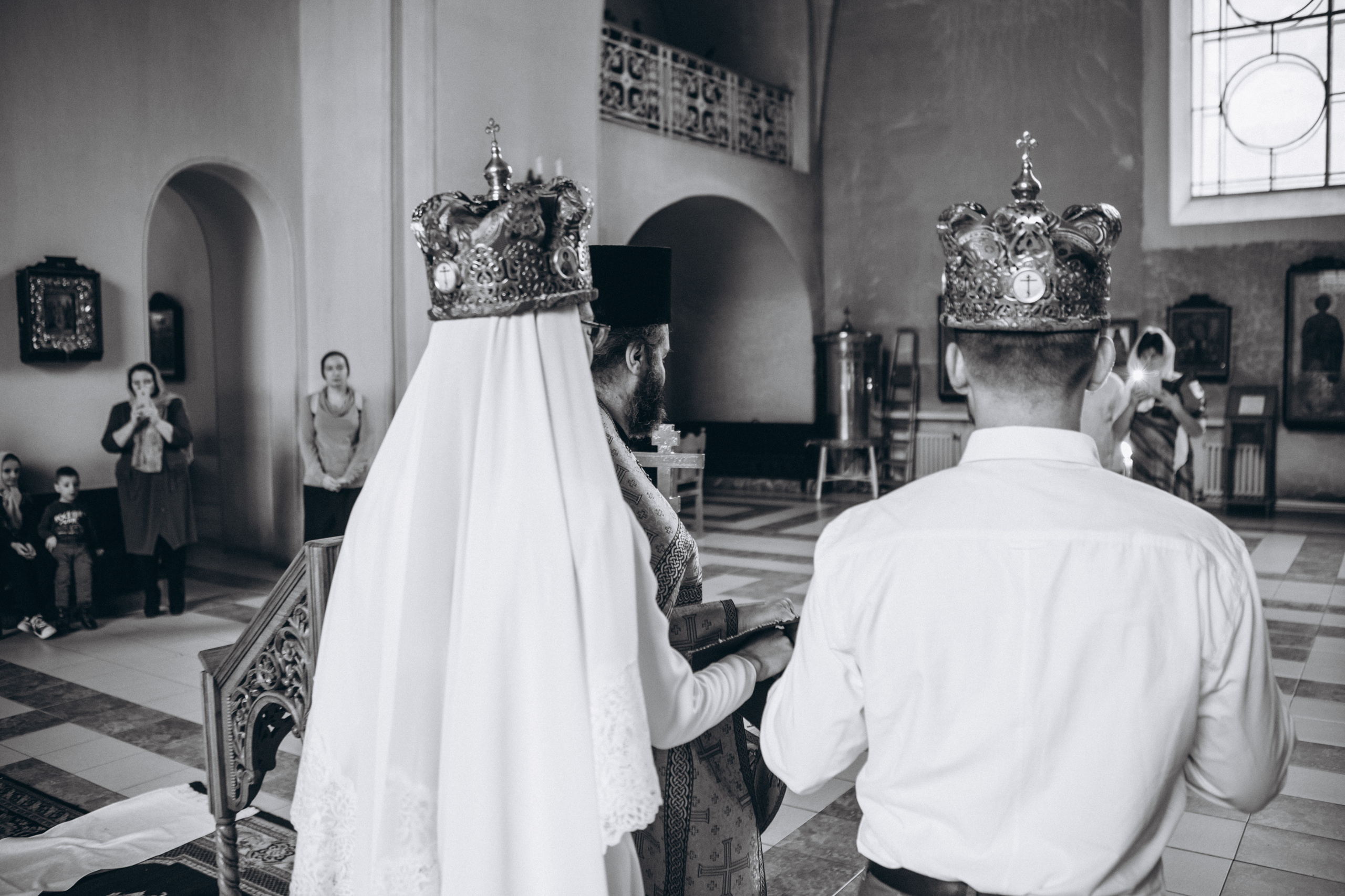 Венчание в Церкви Иконы Божией Матери Казанская на Валаамском подворье. Свадебный и семейный фотограф в Санкт-Петербурге Яцына Юрий. Видеоопер