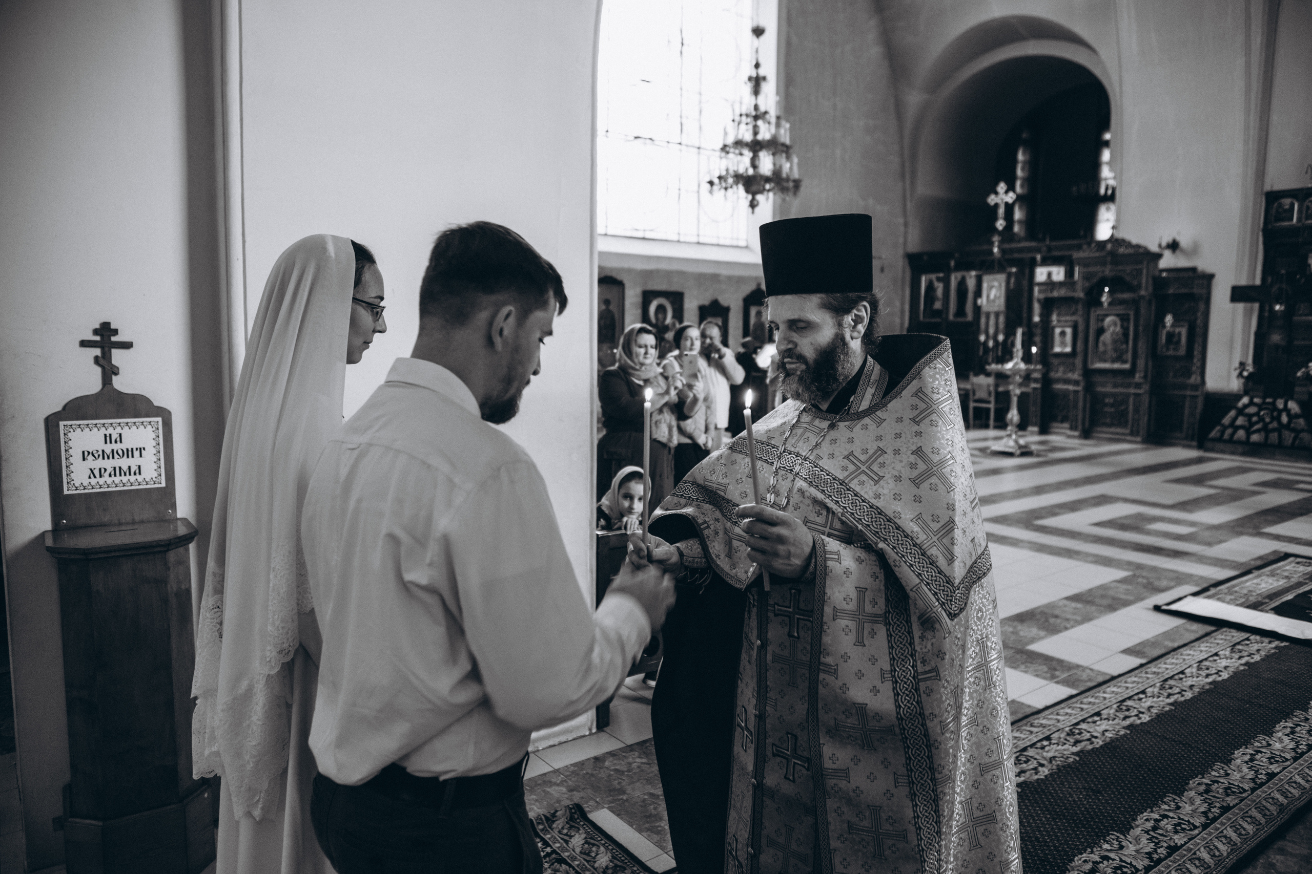 Венчание в Церкви Иконы Божией Матери Казанская на Валаамском подворье. Свадебный и семейный фотограф в Санкт-Петербурге Яцына Юрий. Видеоопер