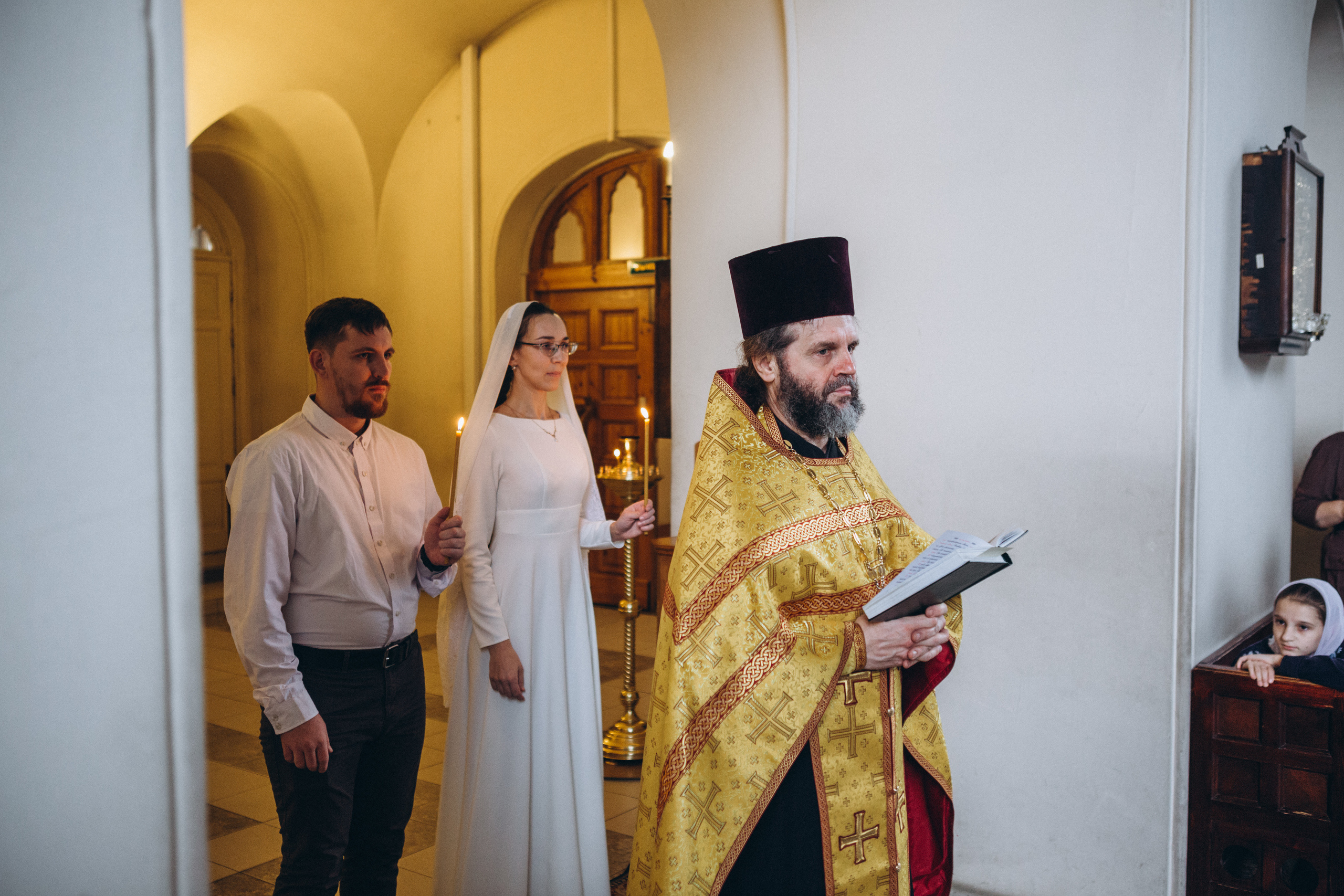 Венчание в Церкви Иконы Божией Матери Казанская на Валаамском подворье. Свадебный и семейный фотограф в Санкт-Петербурге Яцына Юрий. Видеоопер