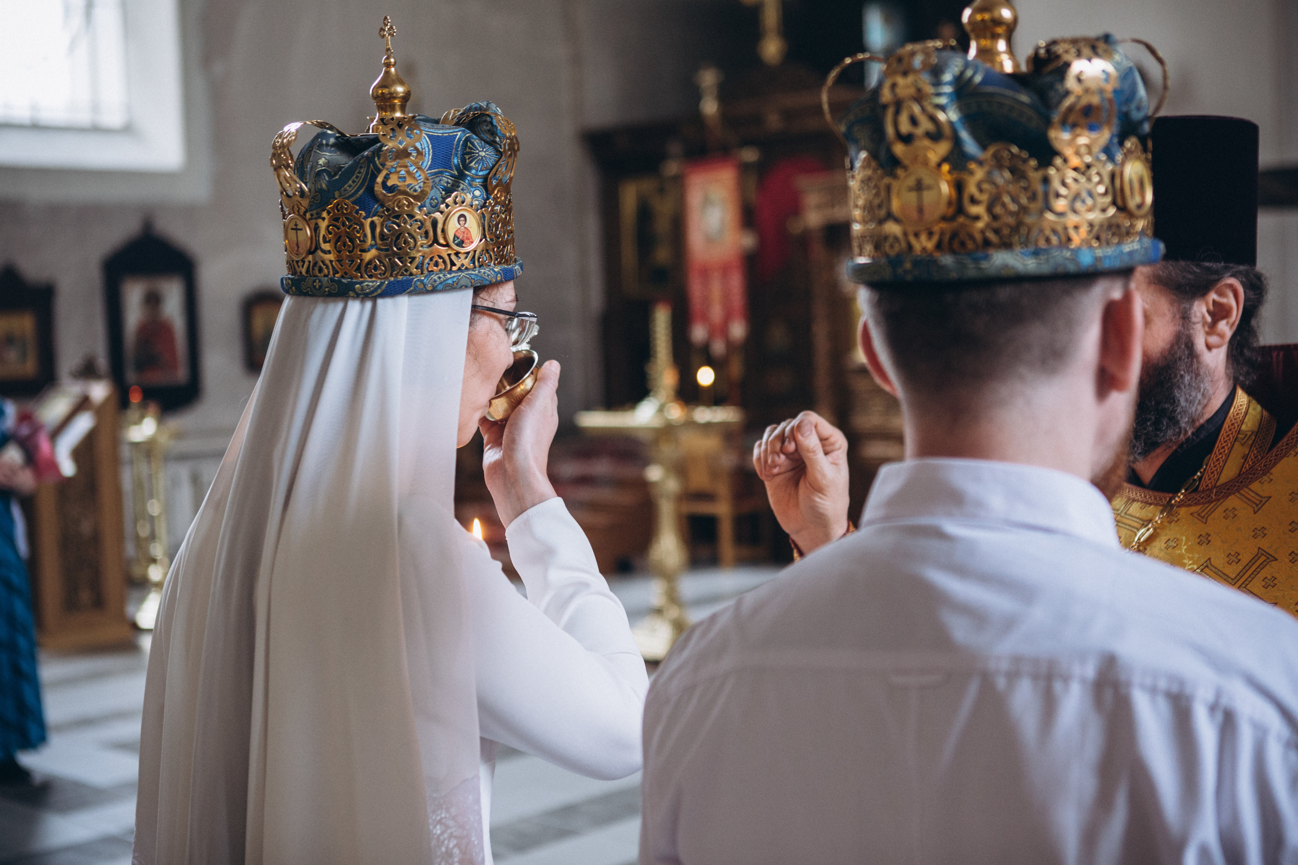 Венчание в Церкви Иконы Божией Матери Казанская на Валаамском подворье. Свадебный и семейный фотограф в Санкт-Петербурге Яцына Юрий. Видеоопер