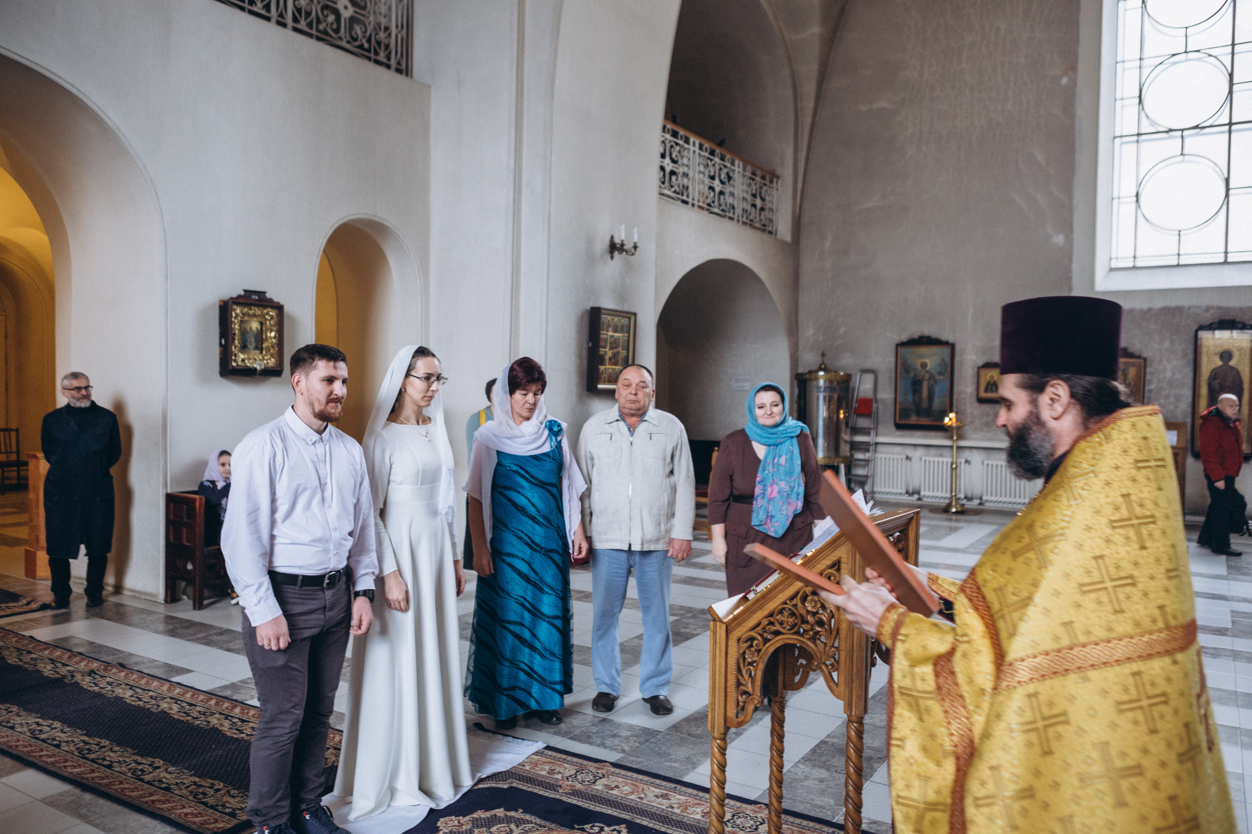 Венчание в Церкви Иконы Божией Матери Казанская на Валаамском подворье. Свадебный и семейный фотограф в Санкт-Петербурге Яцына Юрий. Видеоопер