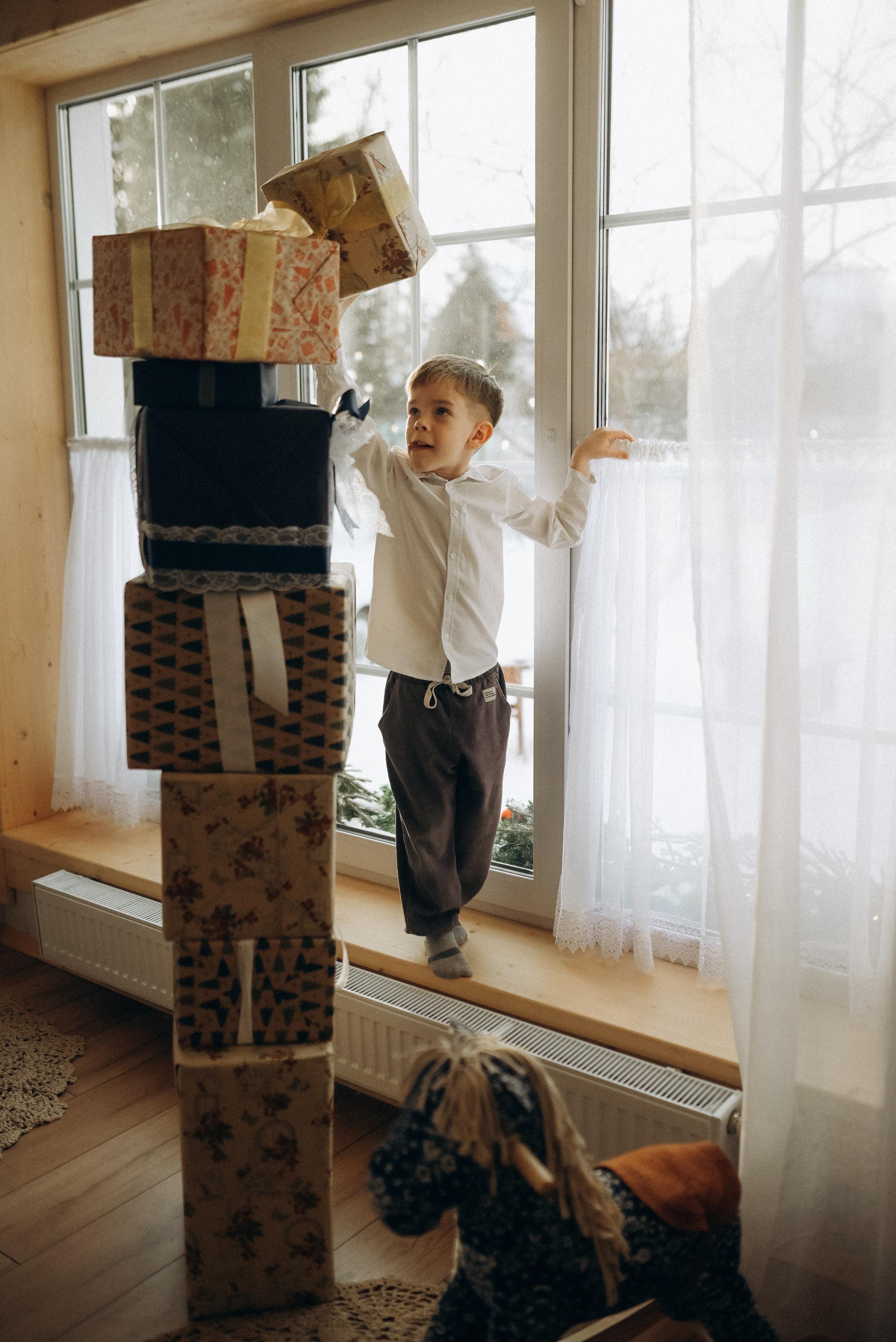 Антон, Маша, Мирон и Корней. Главная