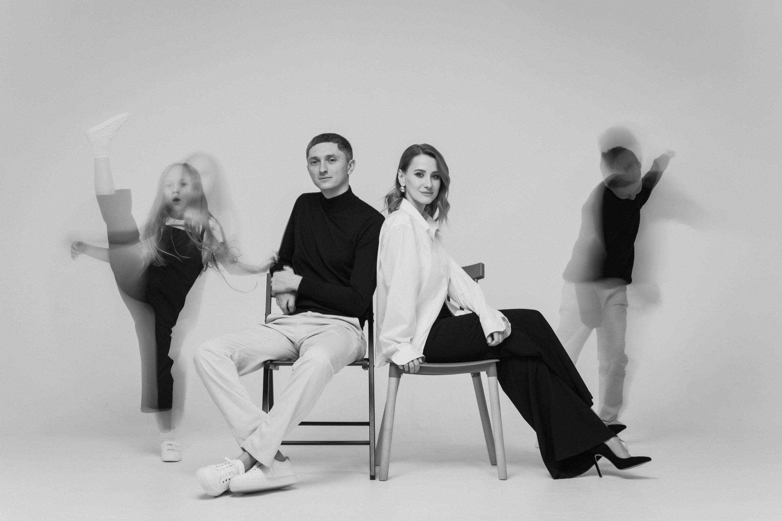 Волшебство моментов семейной фотосессии в фотостудии Таганрога. Свадебный и семейный фотограф в Таганроге Бакарюк Антон