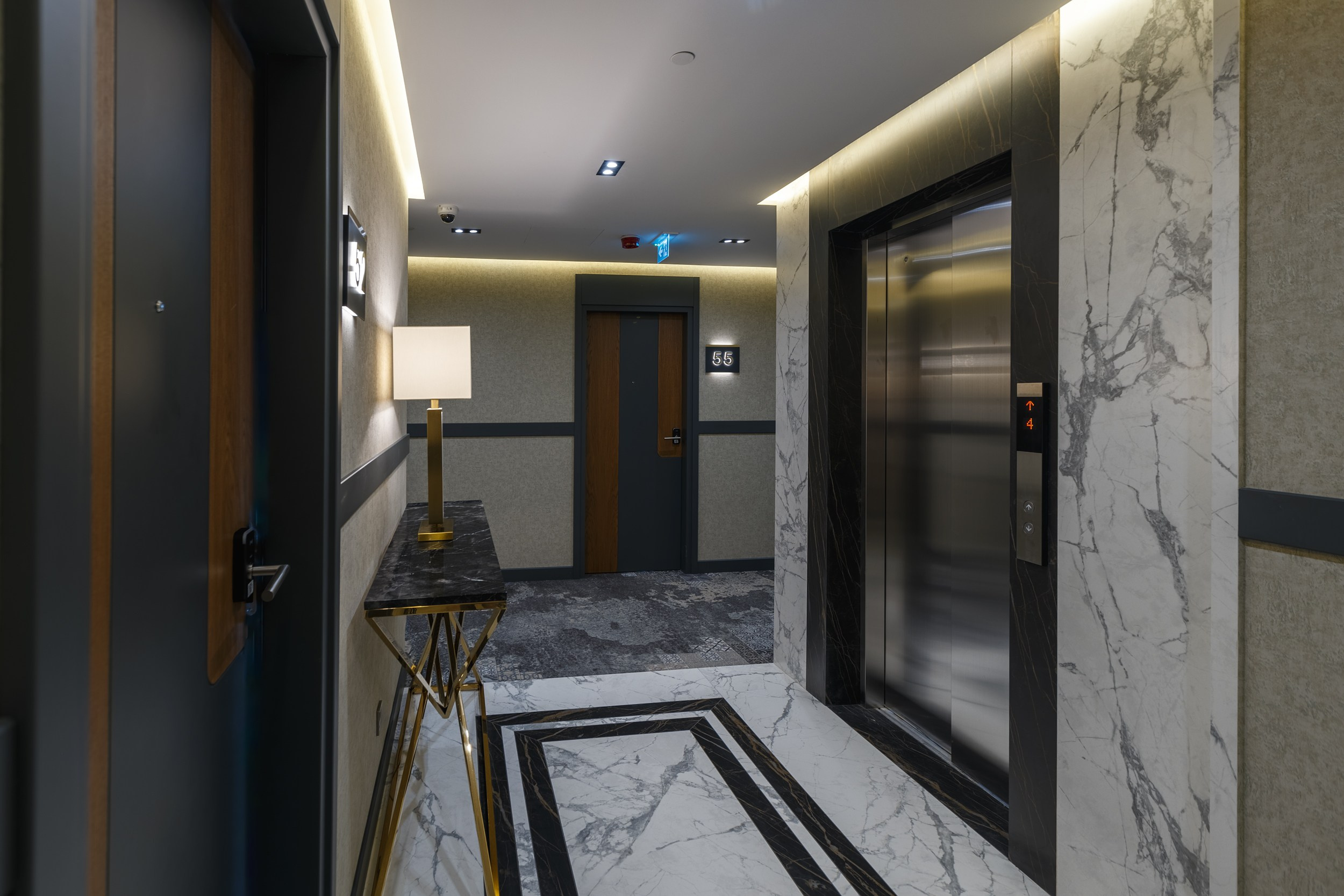 HOTEL PIAZZA EPIGRAPH (BATUMI). Режиссёр, клипмейкер, фотограф — Андрей Охота