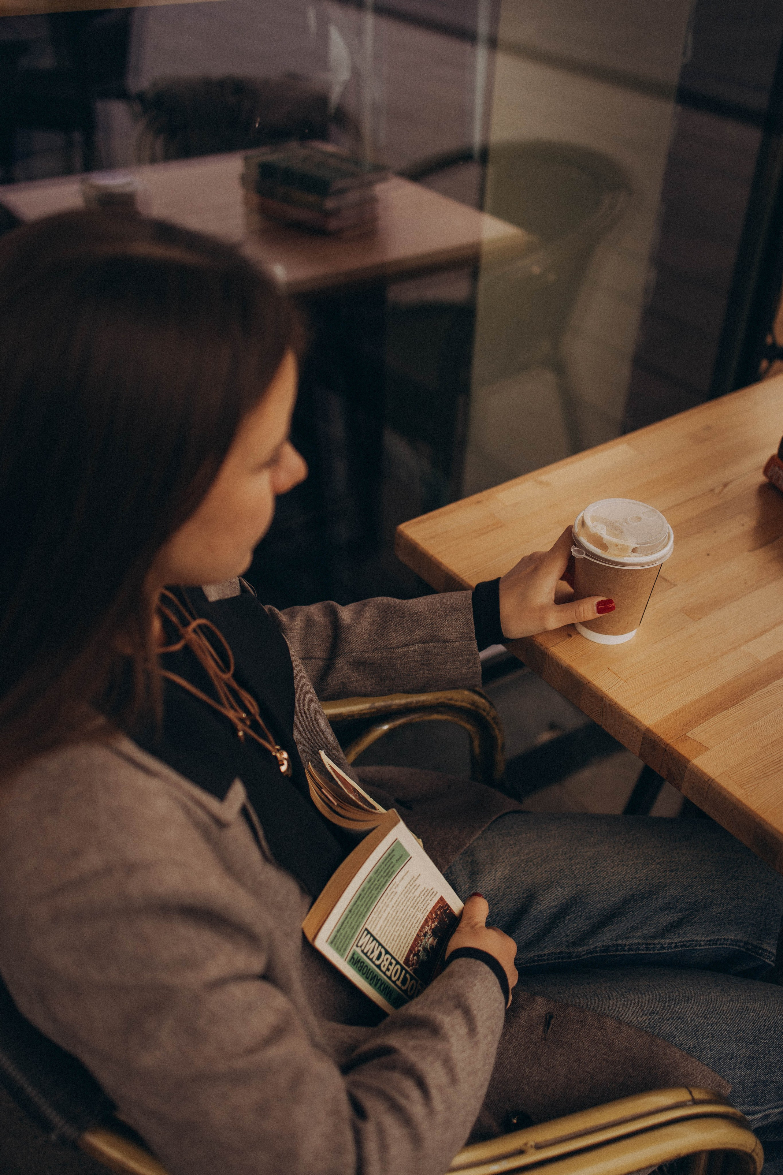 Ирина лесная библиотека. Фотограф lifestylе в Москве Пшеничная Анастасия