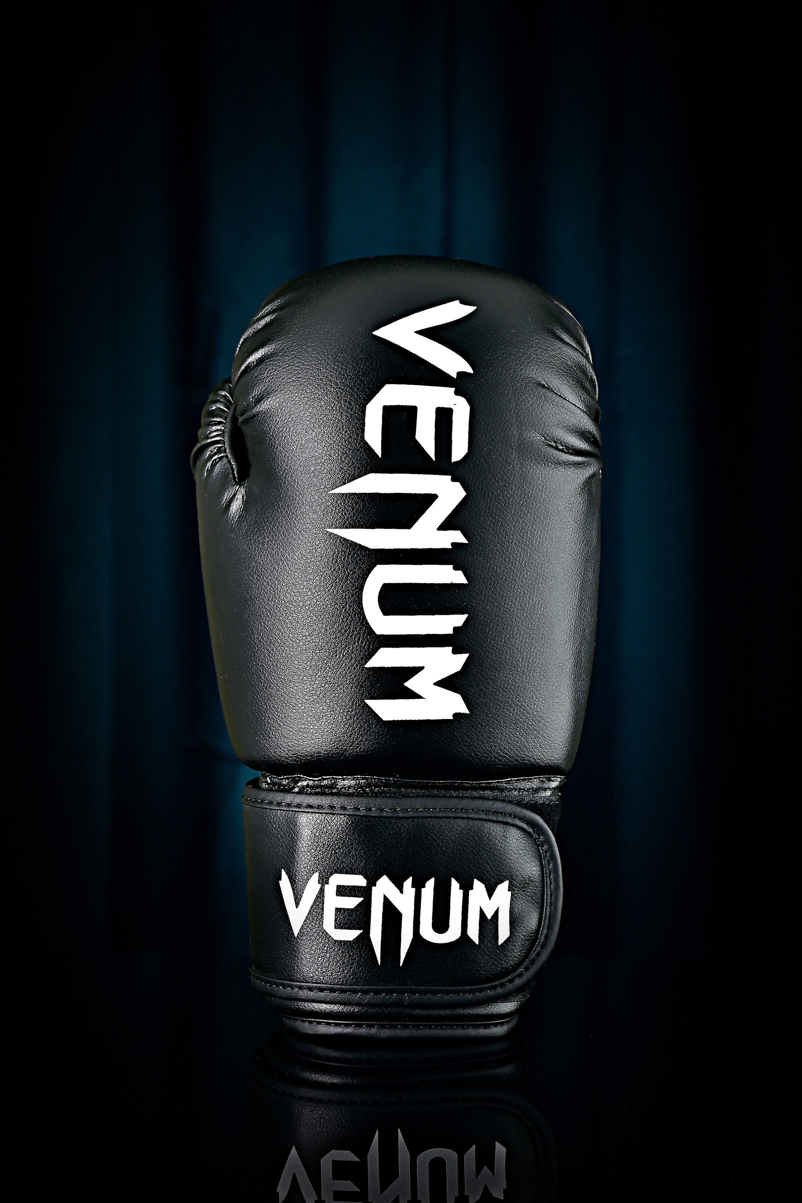 Боксерские перчатки