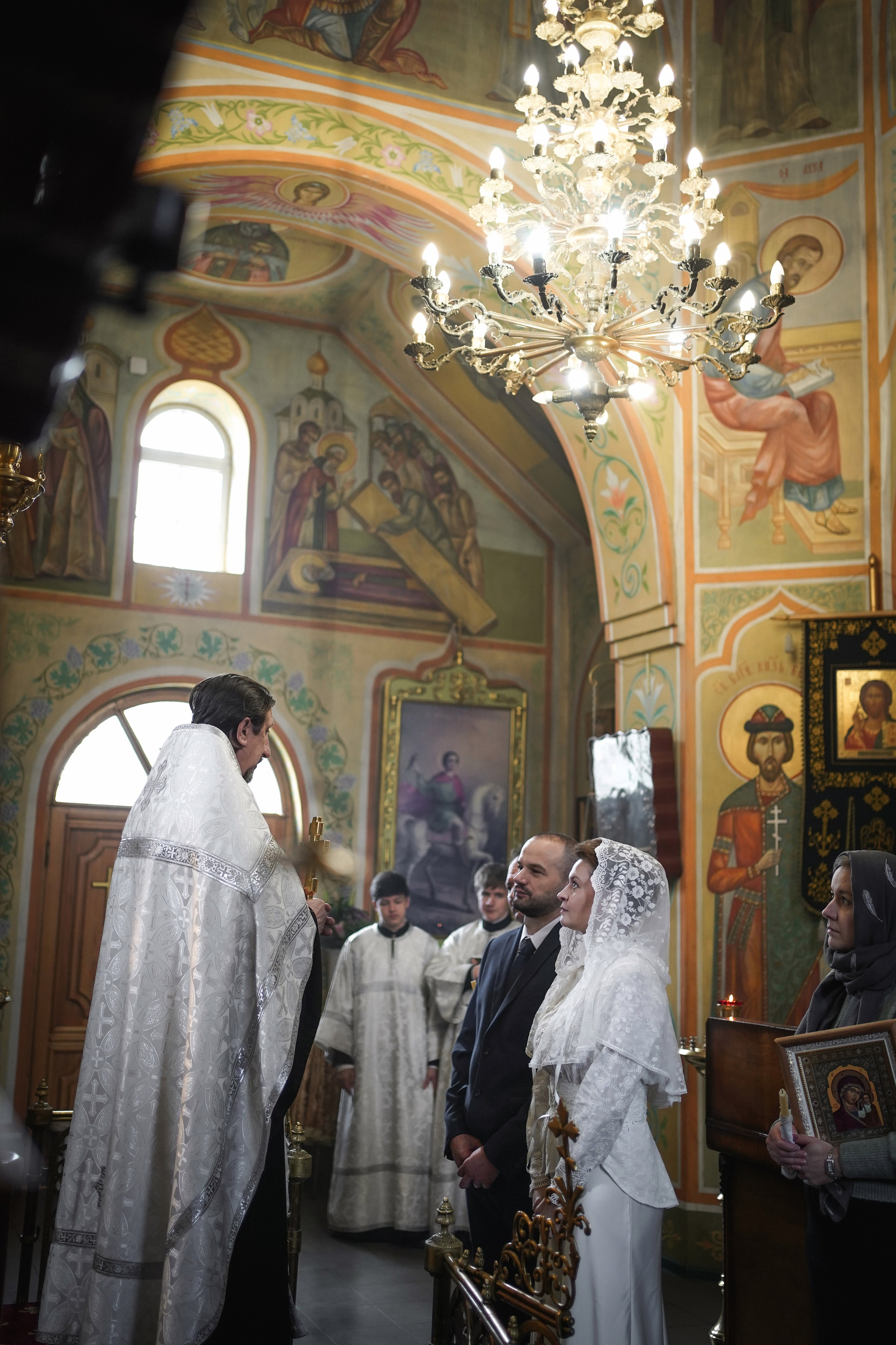 Венчание в Троицком храме. Свадебный фотограф в Ростове-на-Дону. Таинство Крещения и Венчания, семейные фотосессии. Алёна Чёботова