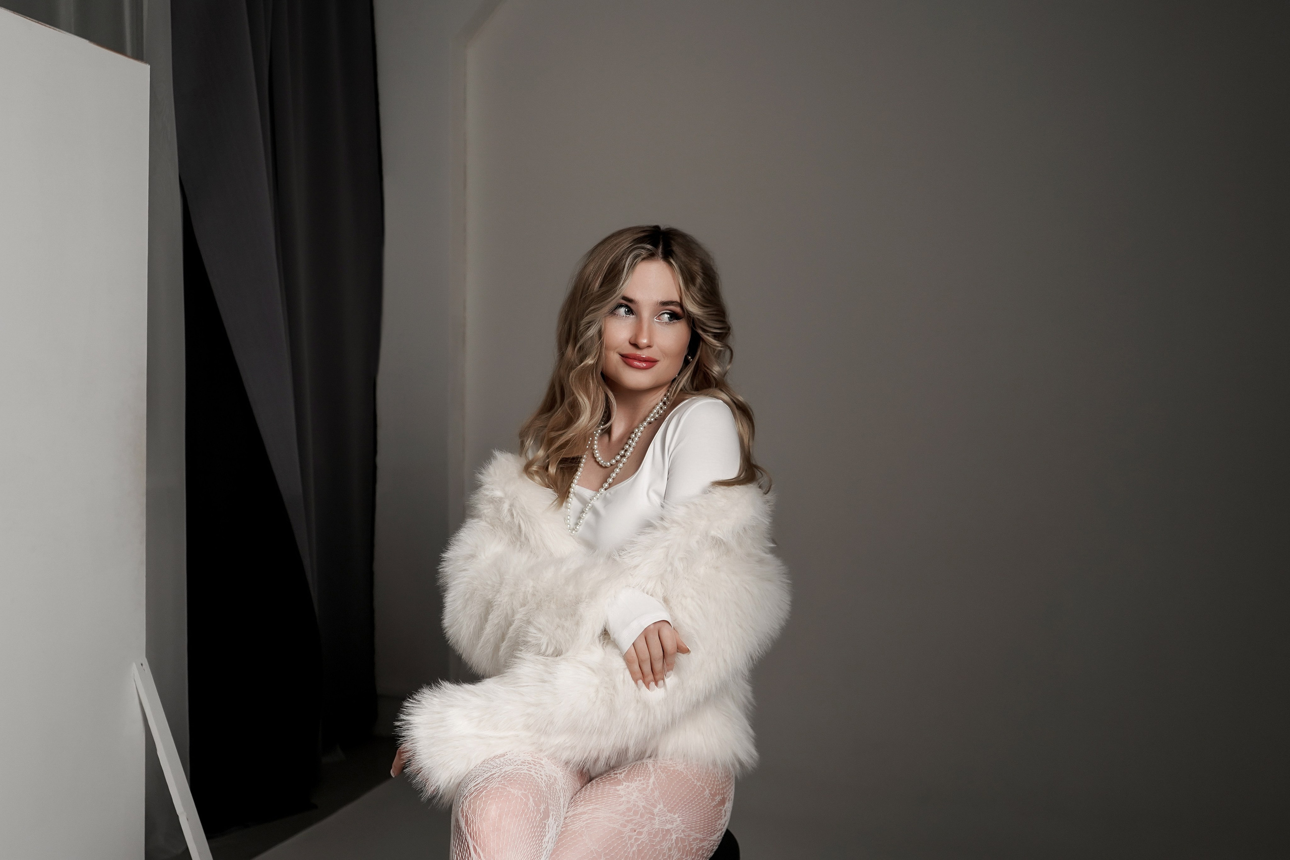 Женский фотограф Ростов-на-Дону. Фотосессия в фотостудии. Анастасия. Свадебный фотограф в Ростове-на-Дону. Таинство Крещения и Венчания, семейные фотосессии. Алёна Чёботова