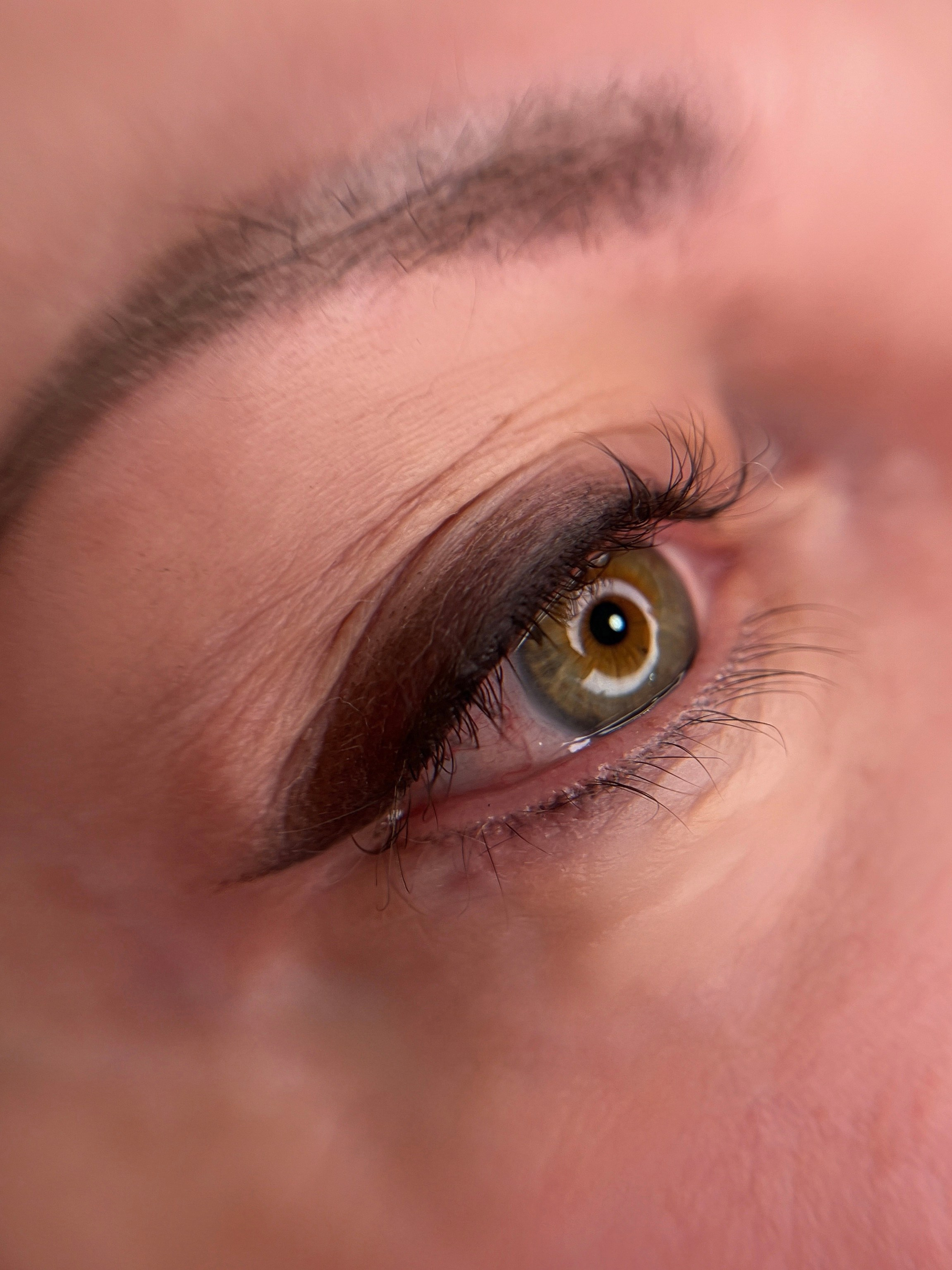 Саша. Студия перманентного макияжа, косметологии и массажа SYMMETRY в Москве, м. Киевская