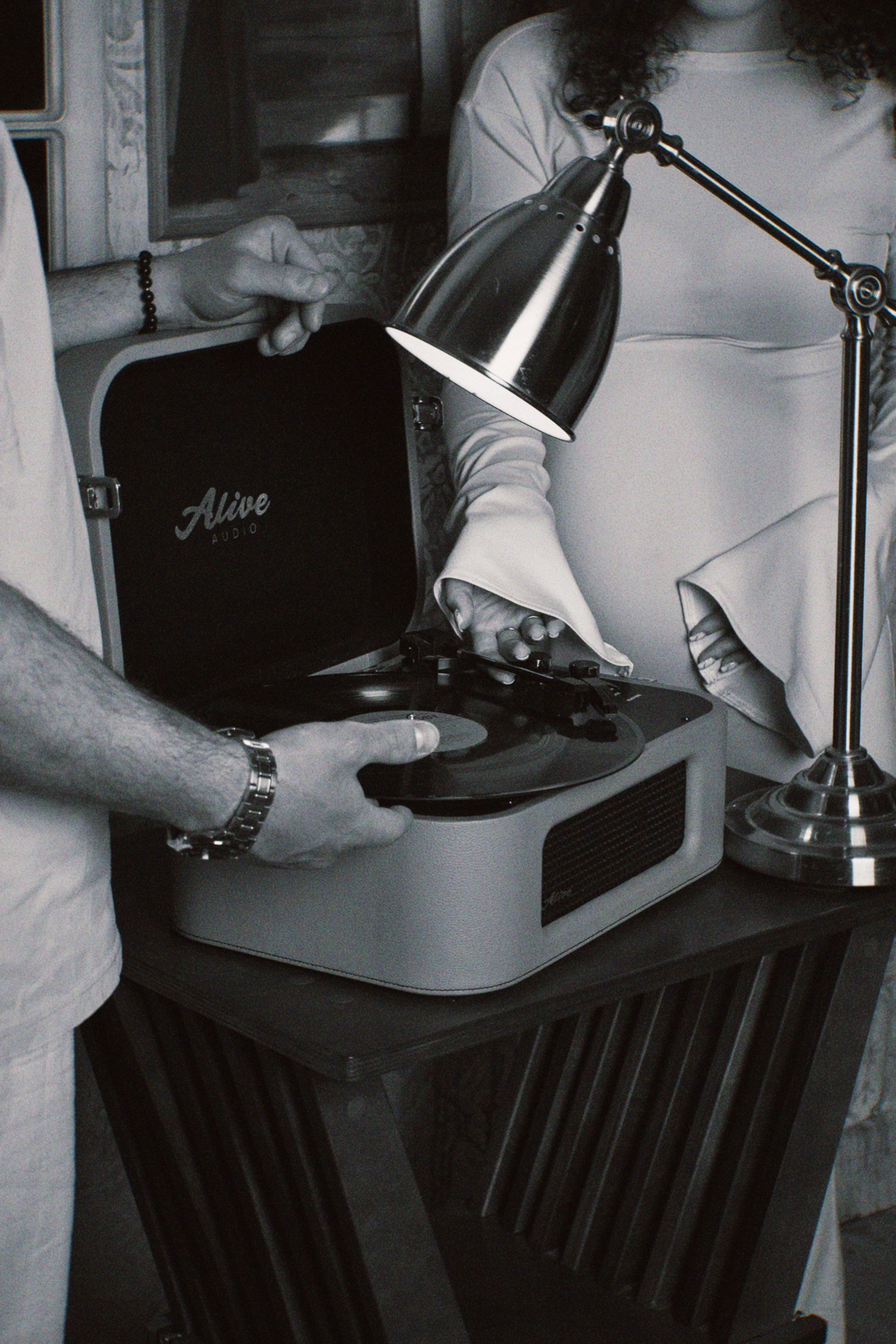 Милана и Нико. Агунда Хумарова