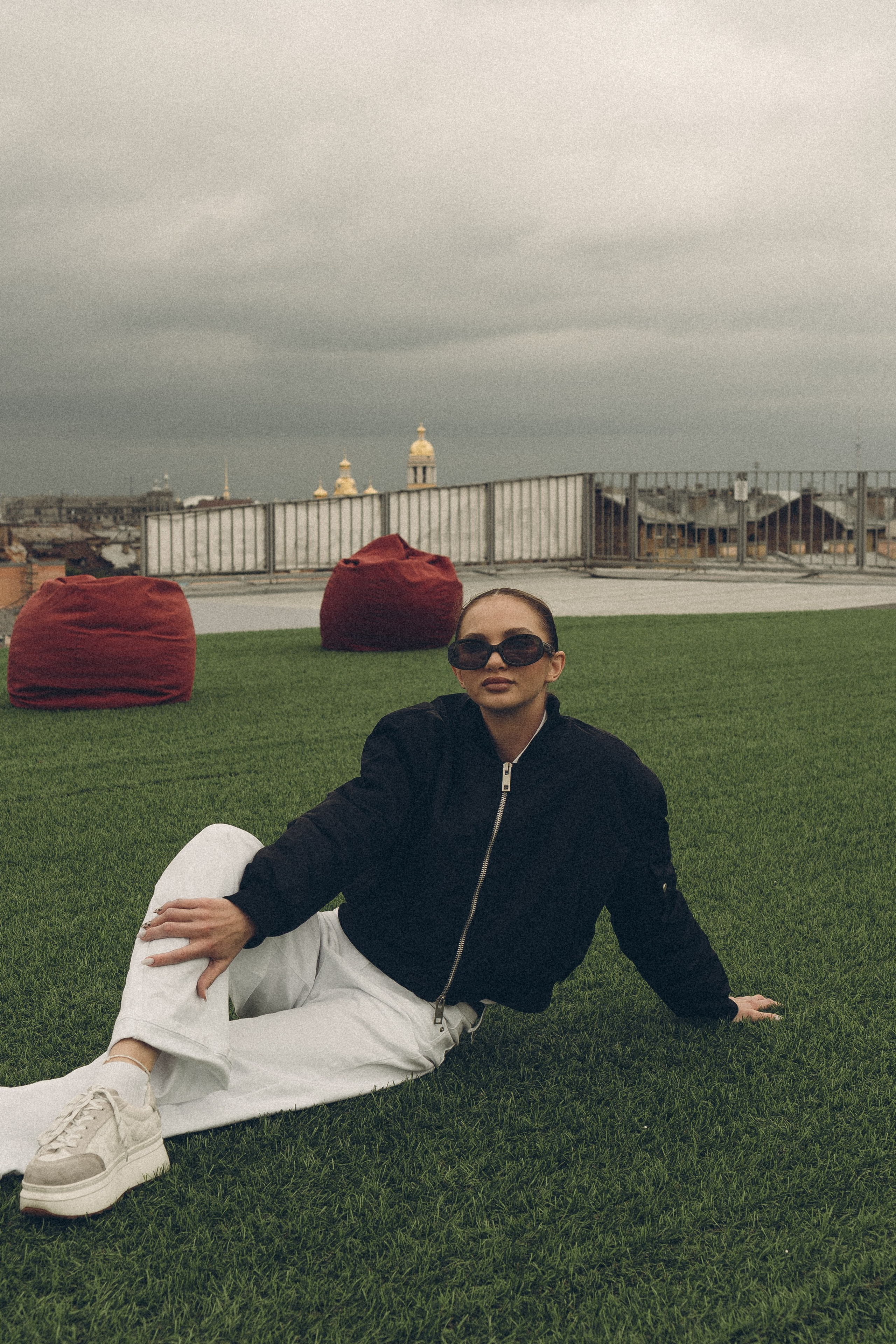 МЫ ГУЛЯЛИ ПРО КРЫШАМ ПИТЕРА. Профессиональный фотограф, Санкт-Петербург — Виктория Богомолова