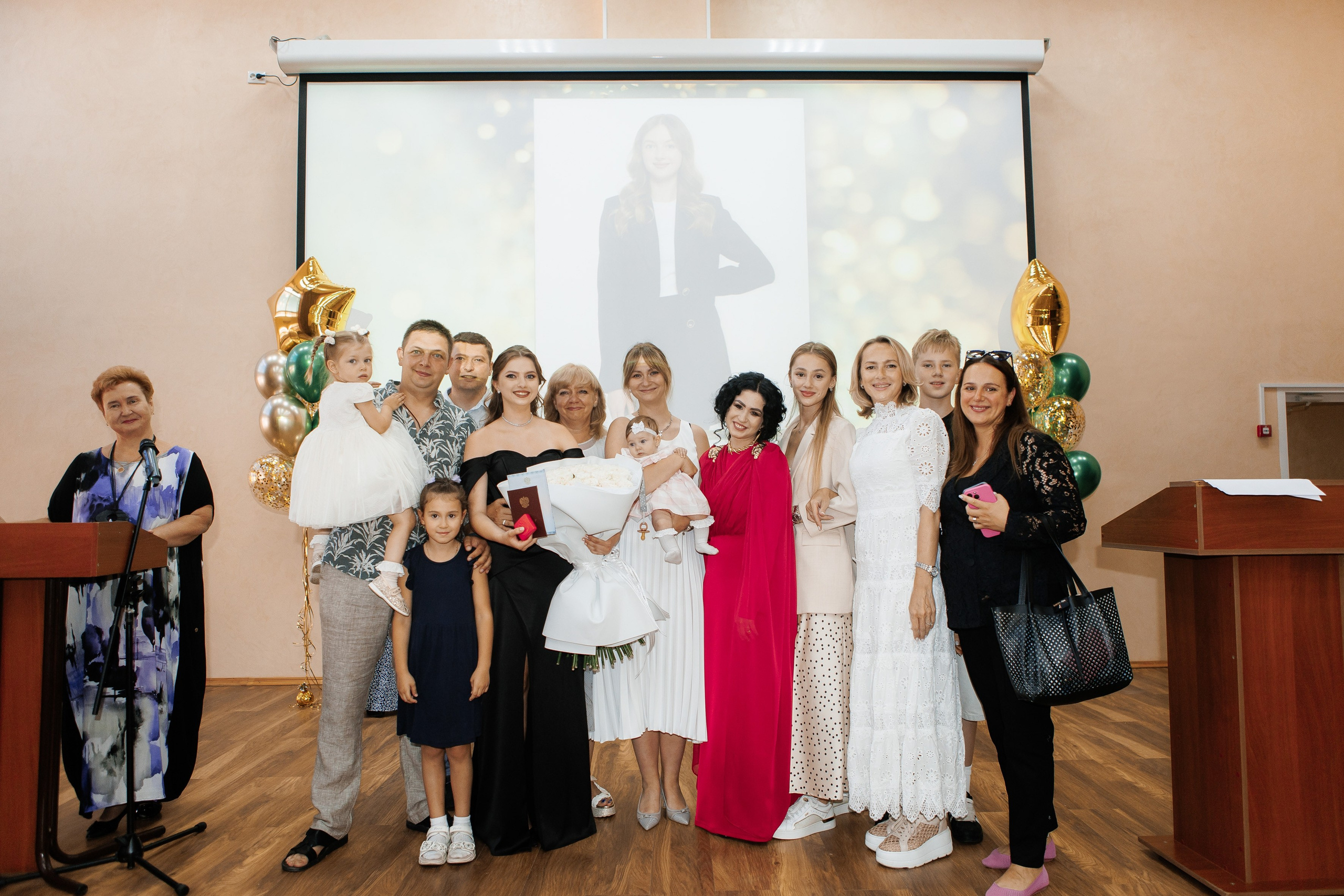 Выпускной Гимназия 12 2024 г. Свадебный и портретный Фотограф в Липецке Дмитрий Котюков