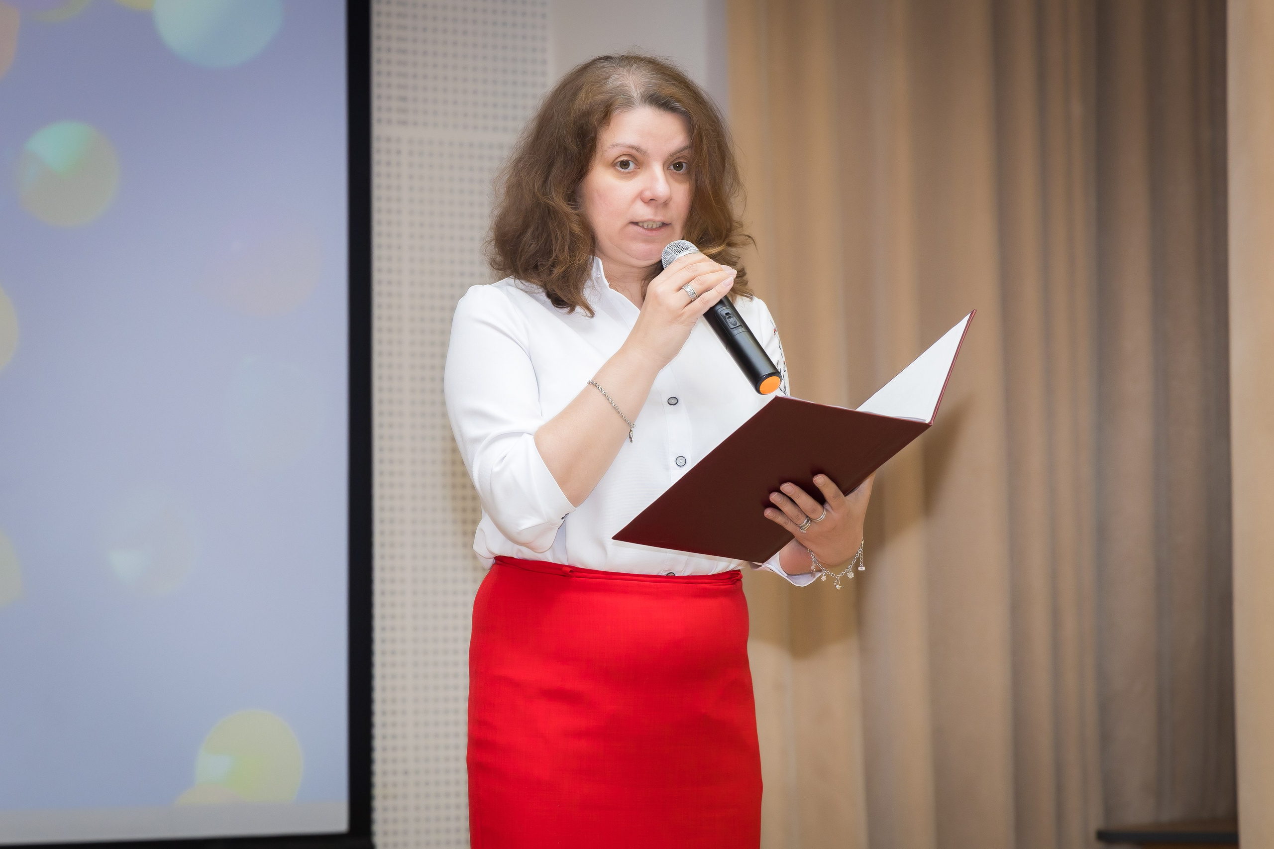 Выпускной в школе. Photomantis