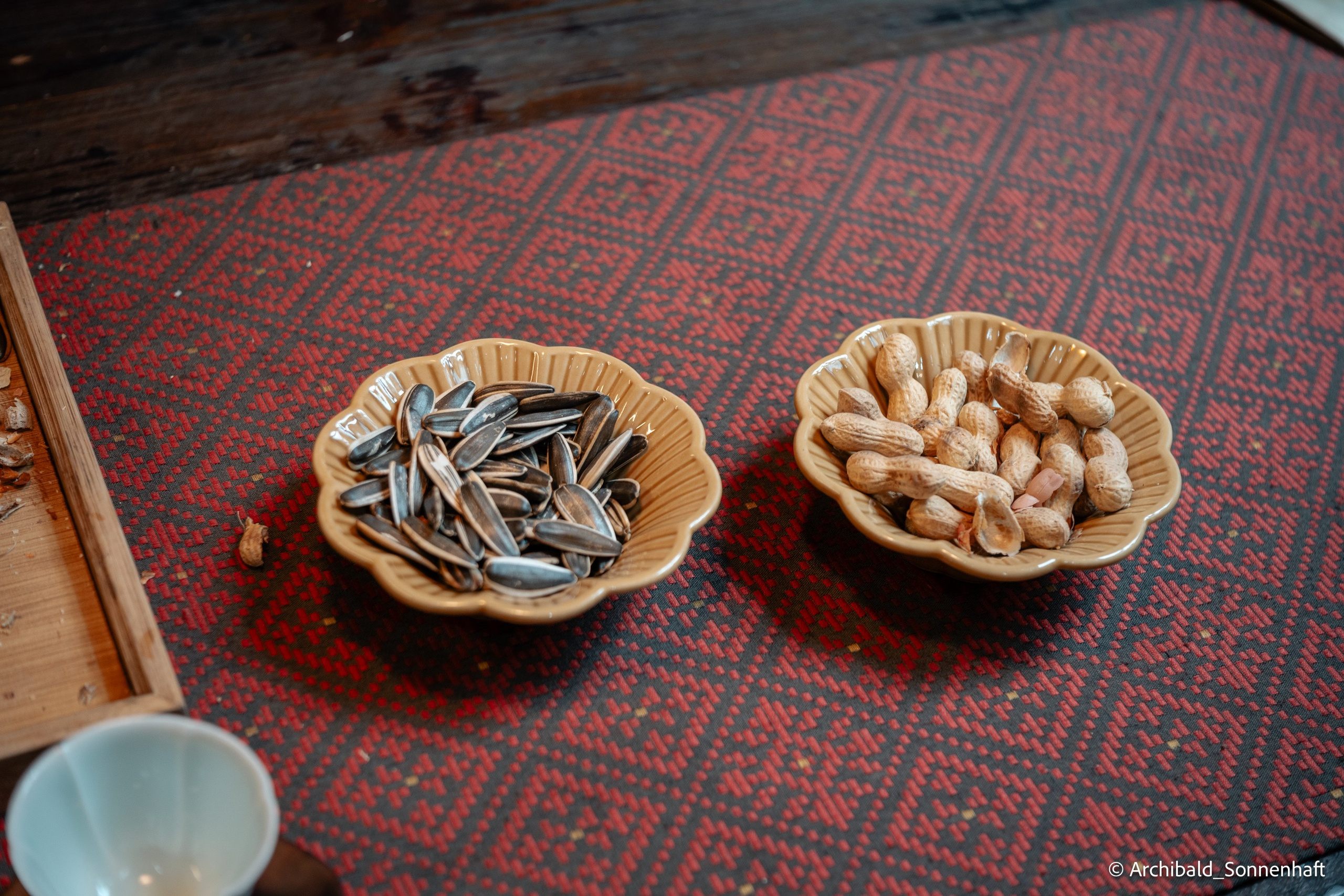 Walking in GZ, sunday. Photographer in Guangzhou, China. Archibald Sonnenhaft