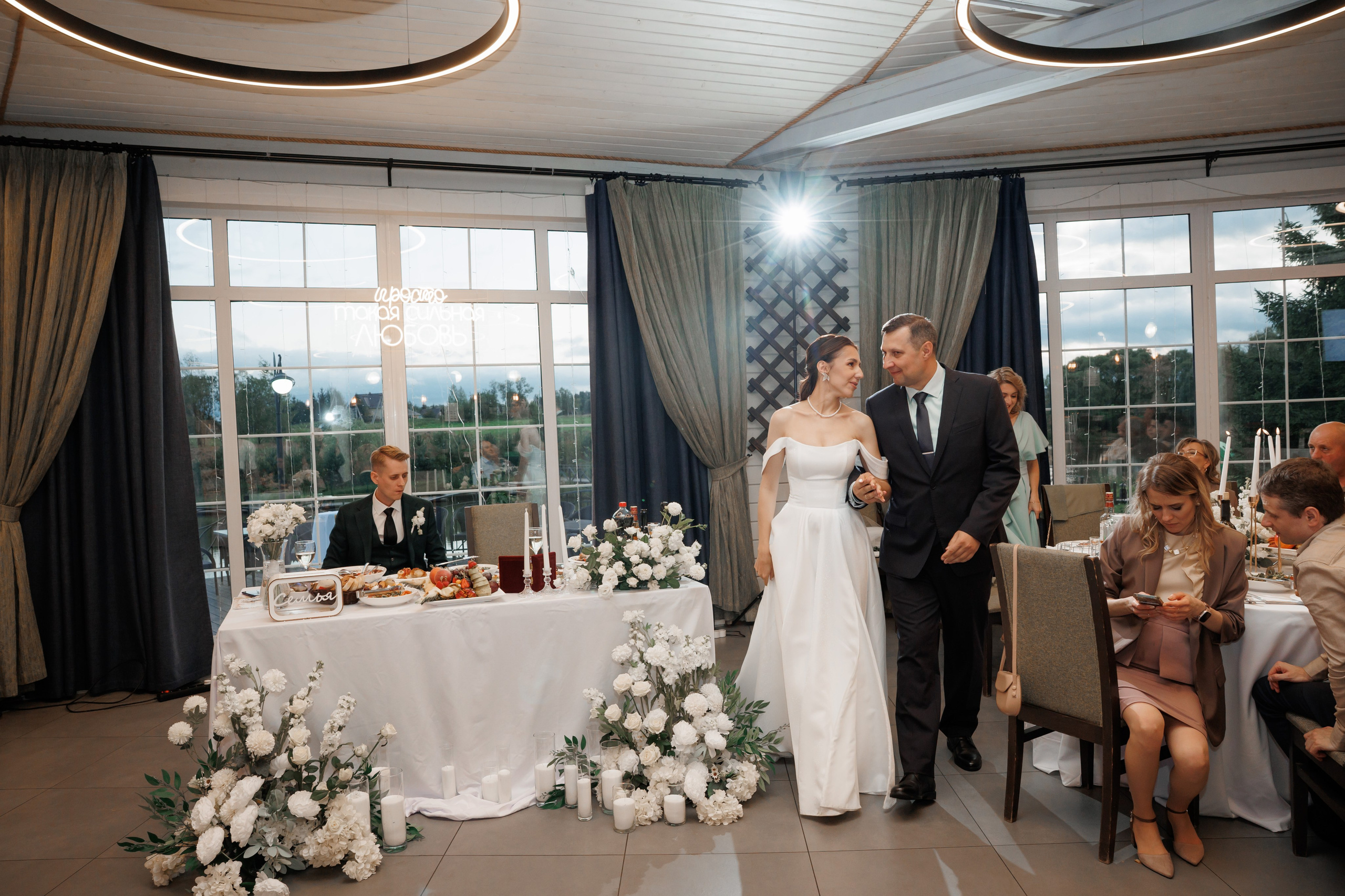 Регистрация в отеле Fish Point, ЗАГС Бутово, прогулка в Остафьево. Свадебный и репортажный фотограф (Москва, Королев и другие)