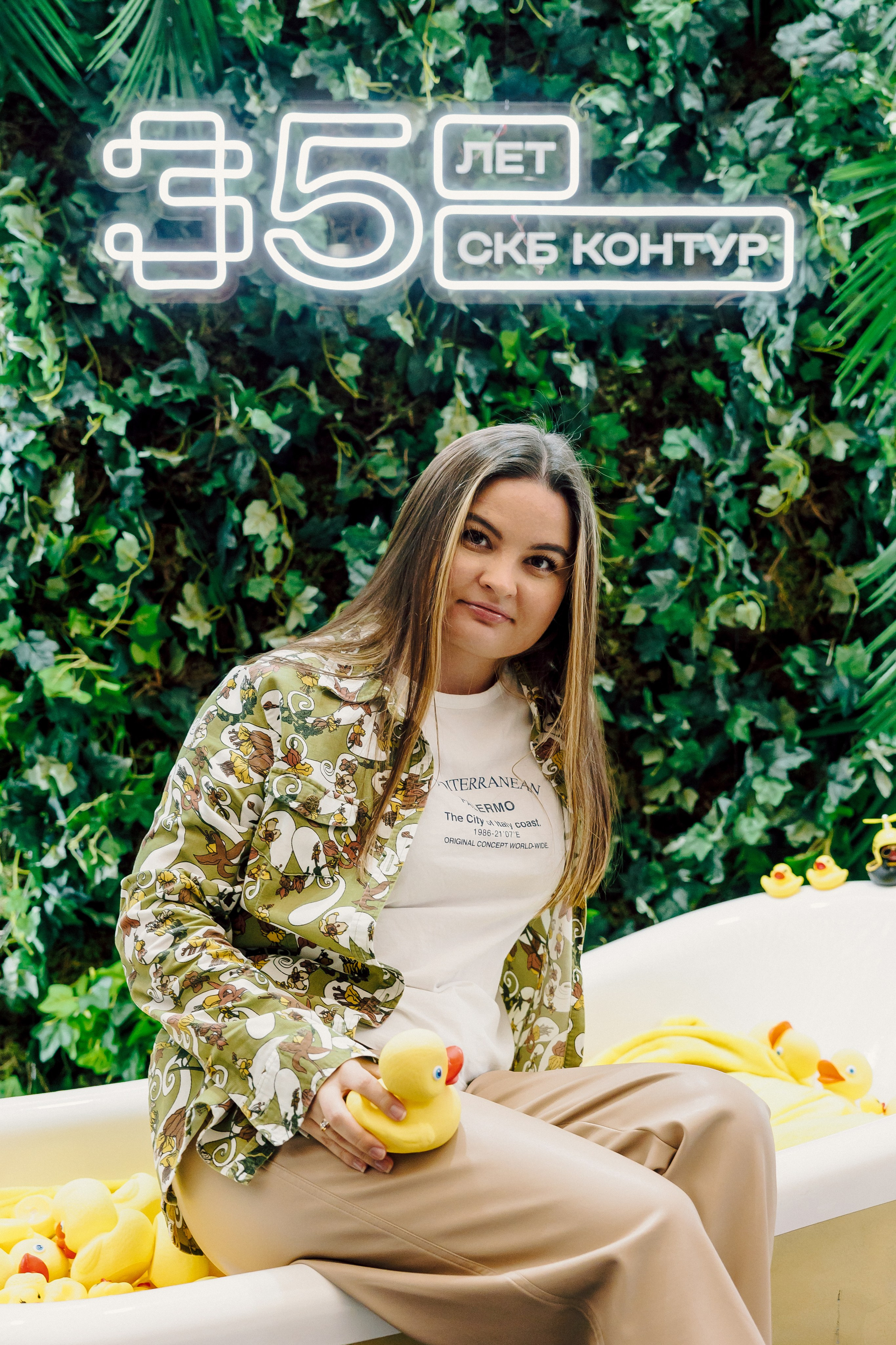 СКБ Контур — Форум будущего — Стенд. Лёшка Варзегов — фотограф