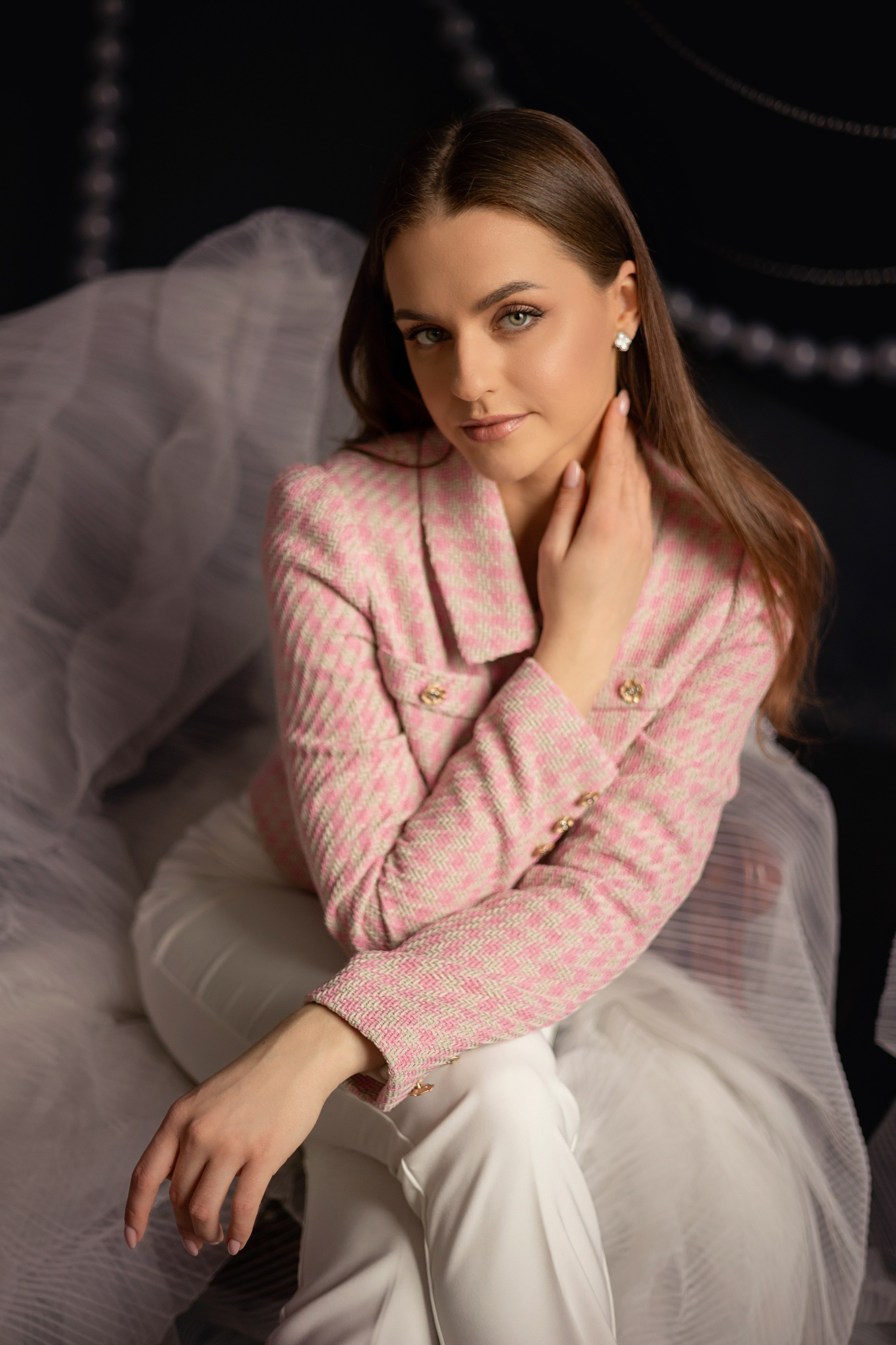 Весенний женский портрет в студии. Фотограф Ульянкина Мария