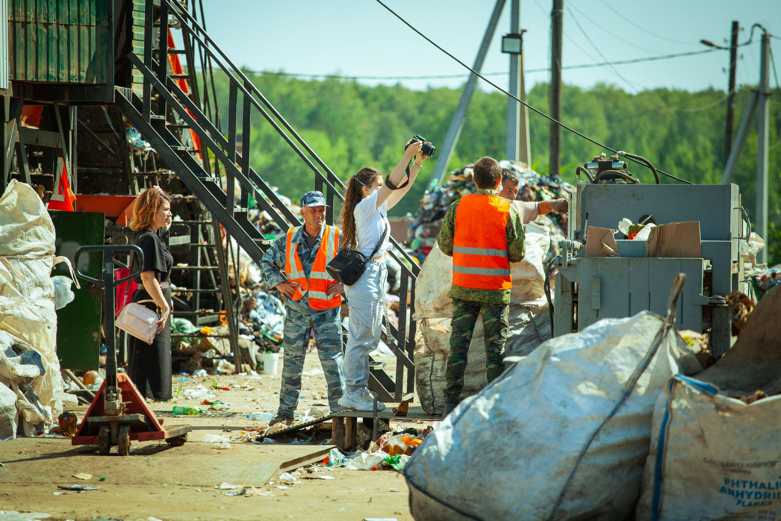 Анализ ижевского полигона ТБО [10-11 августа 2021 г.]. Фотограф Виноградов Константин