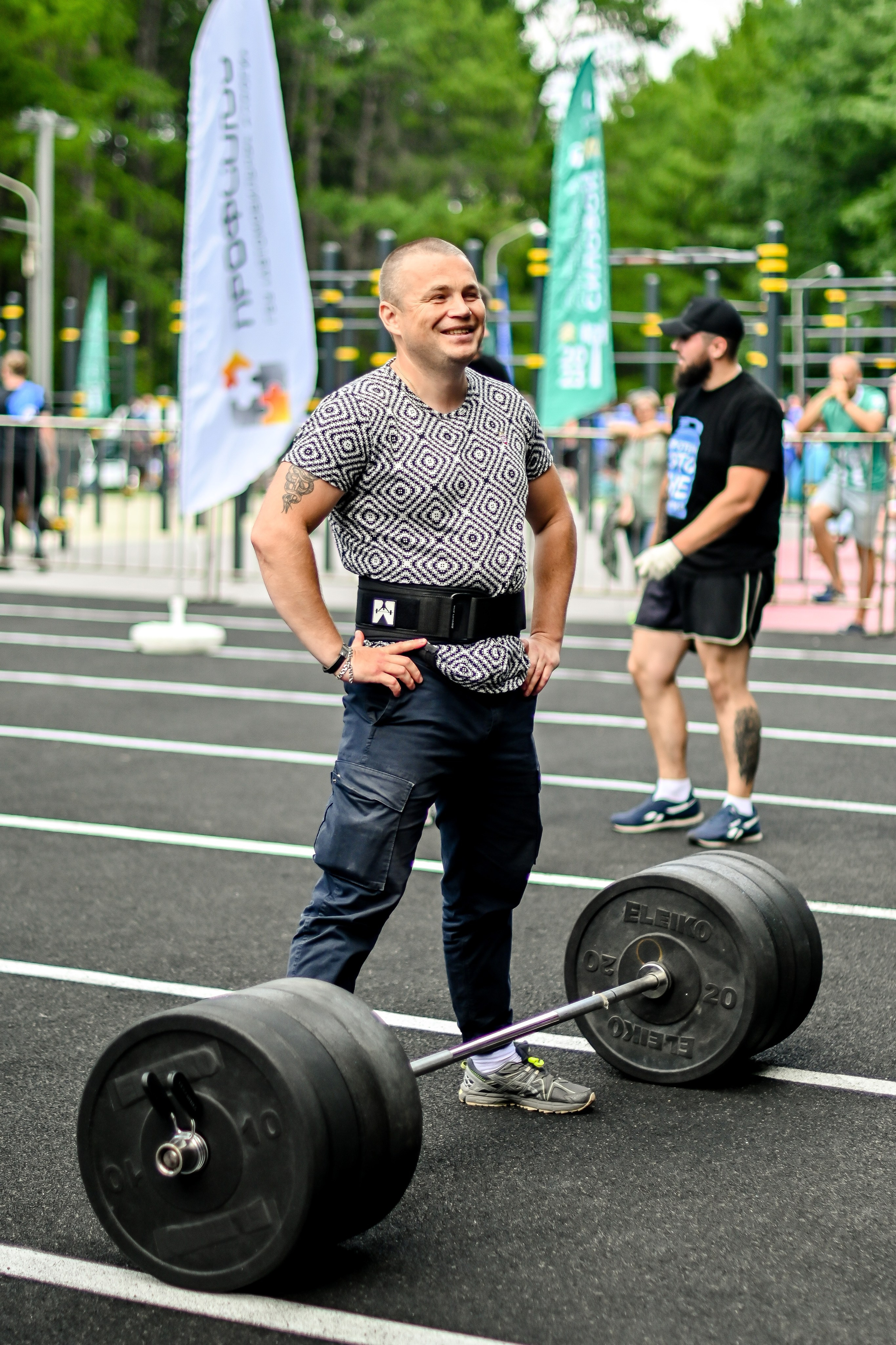 СТРОНГ. Фотограф для бизнесконтента, репортажей и семейного альбома в Москве