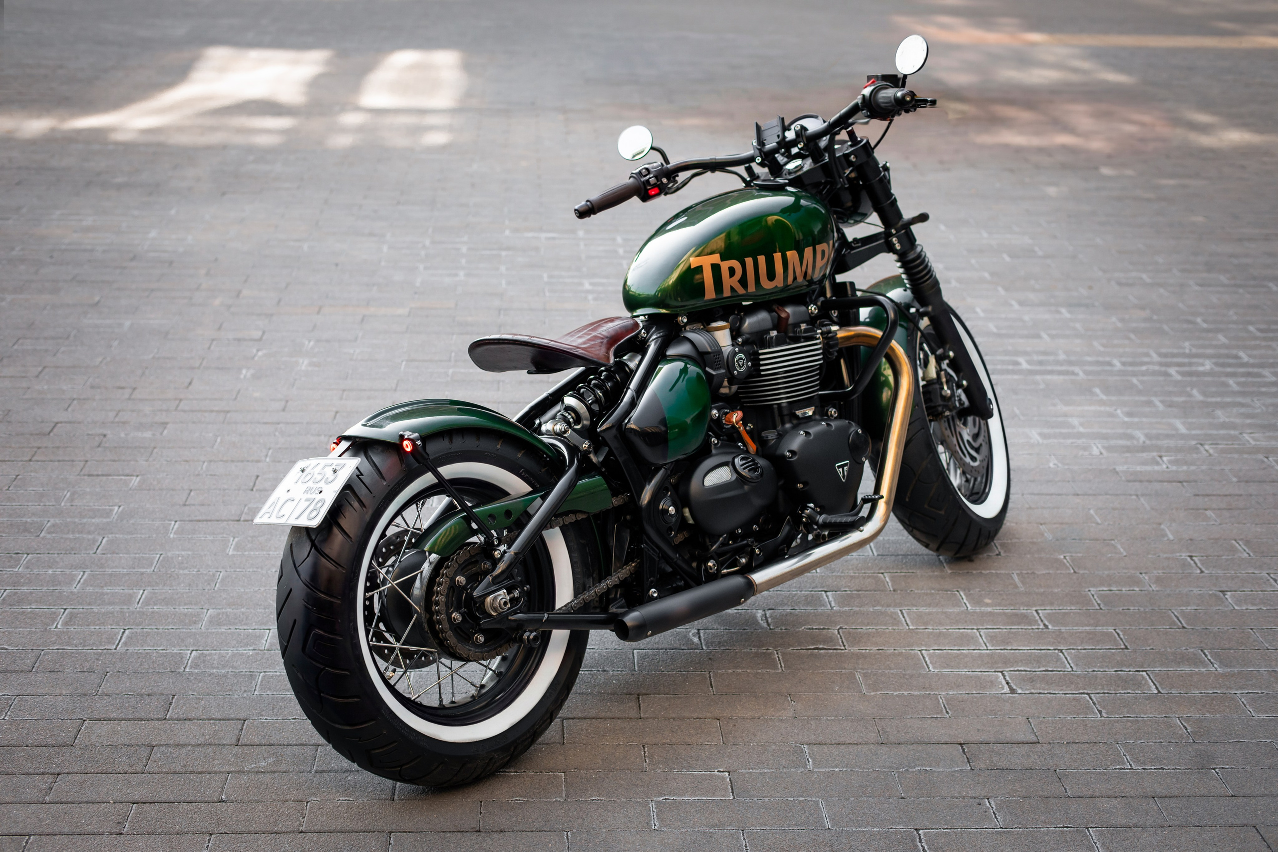 Triumph. Автомобильный фотограф в Москве Андрей Емельянов