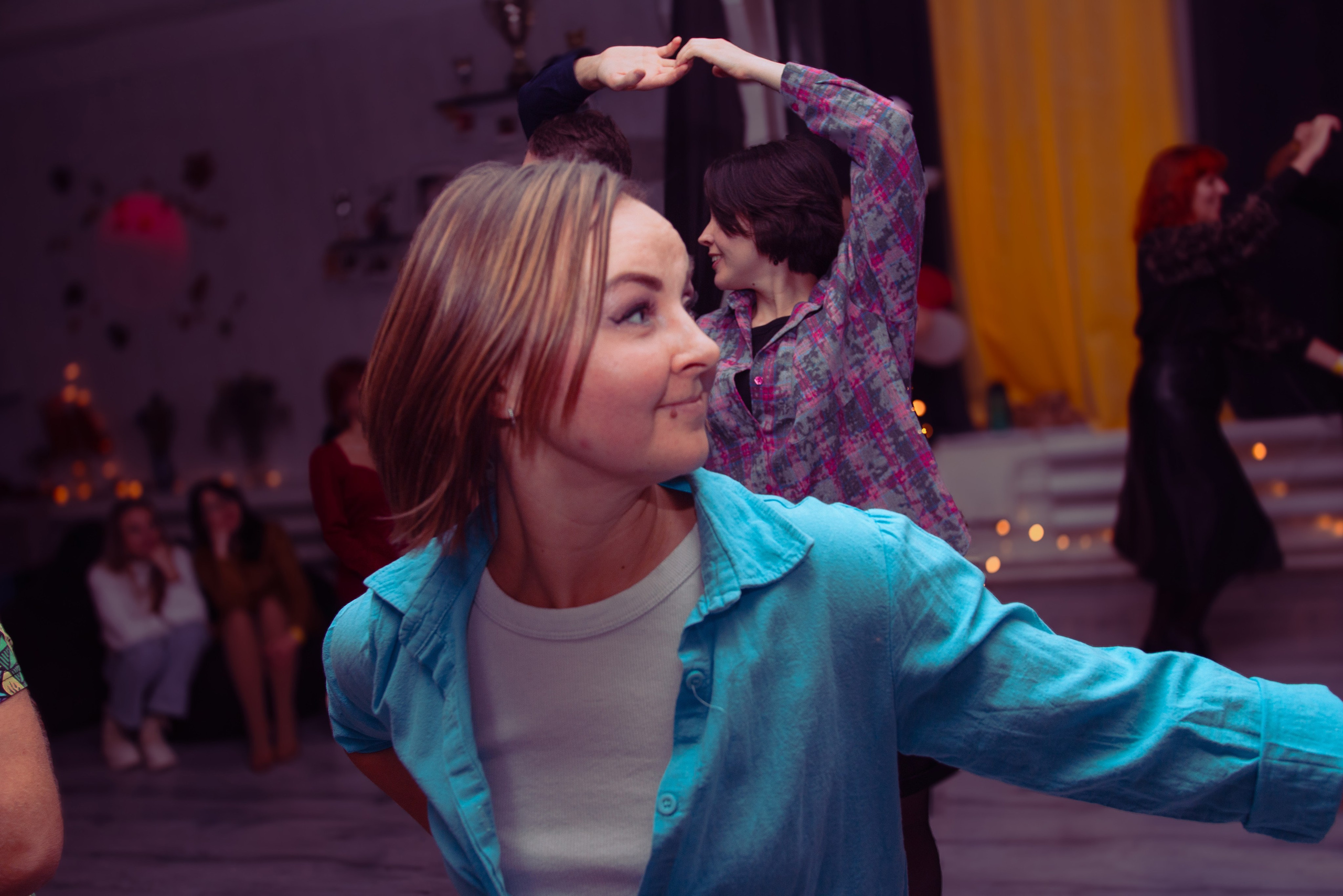 Dance cafe вечеринка