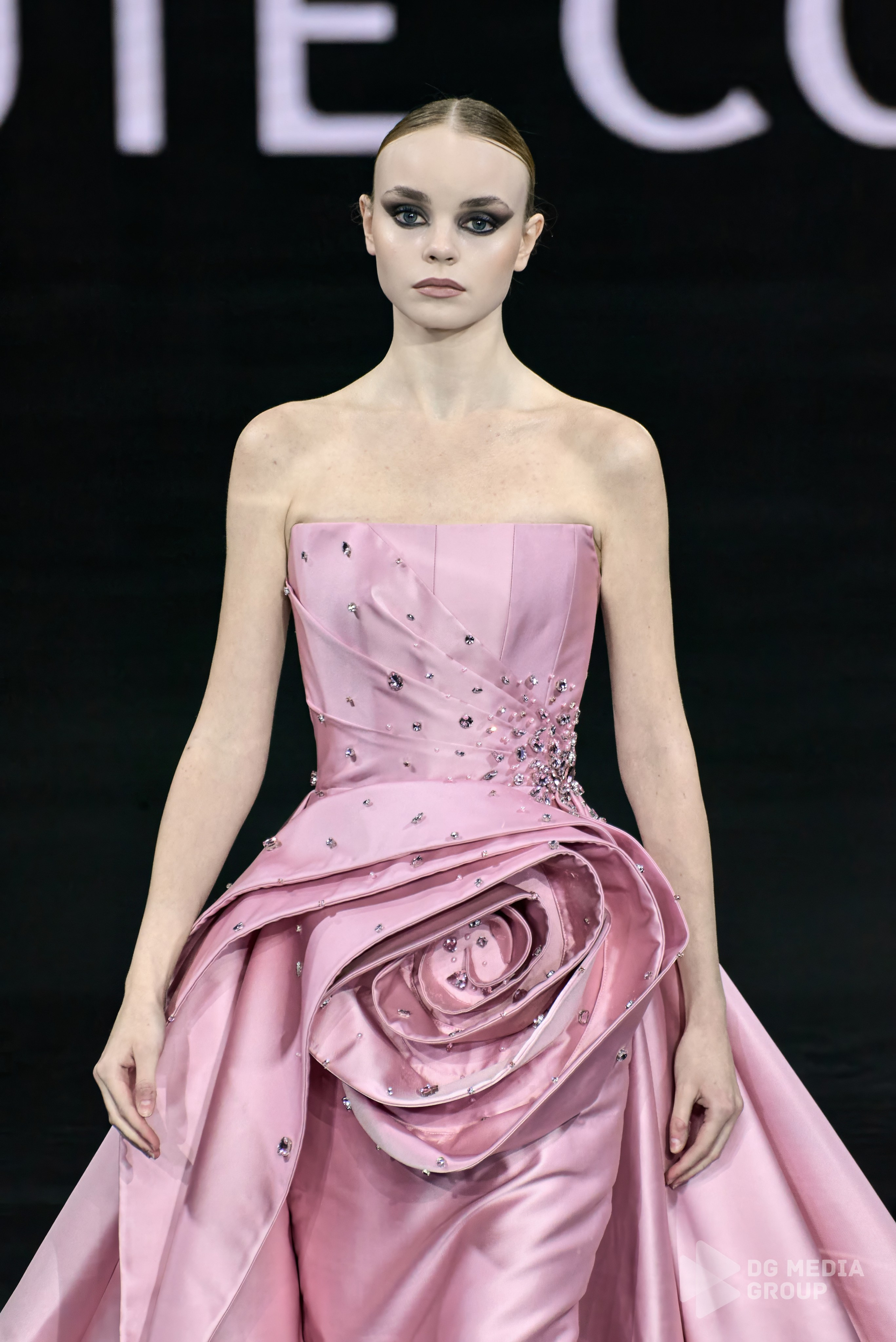Создаем контент для модных показов. DG MEDIA GROUP | Контент для модных показов и концертов