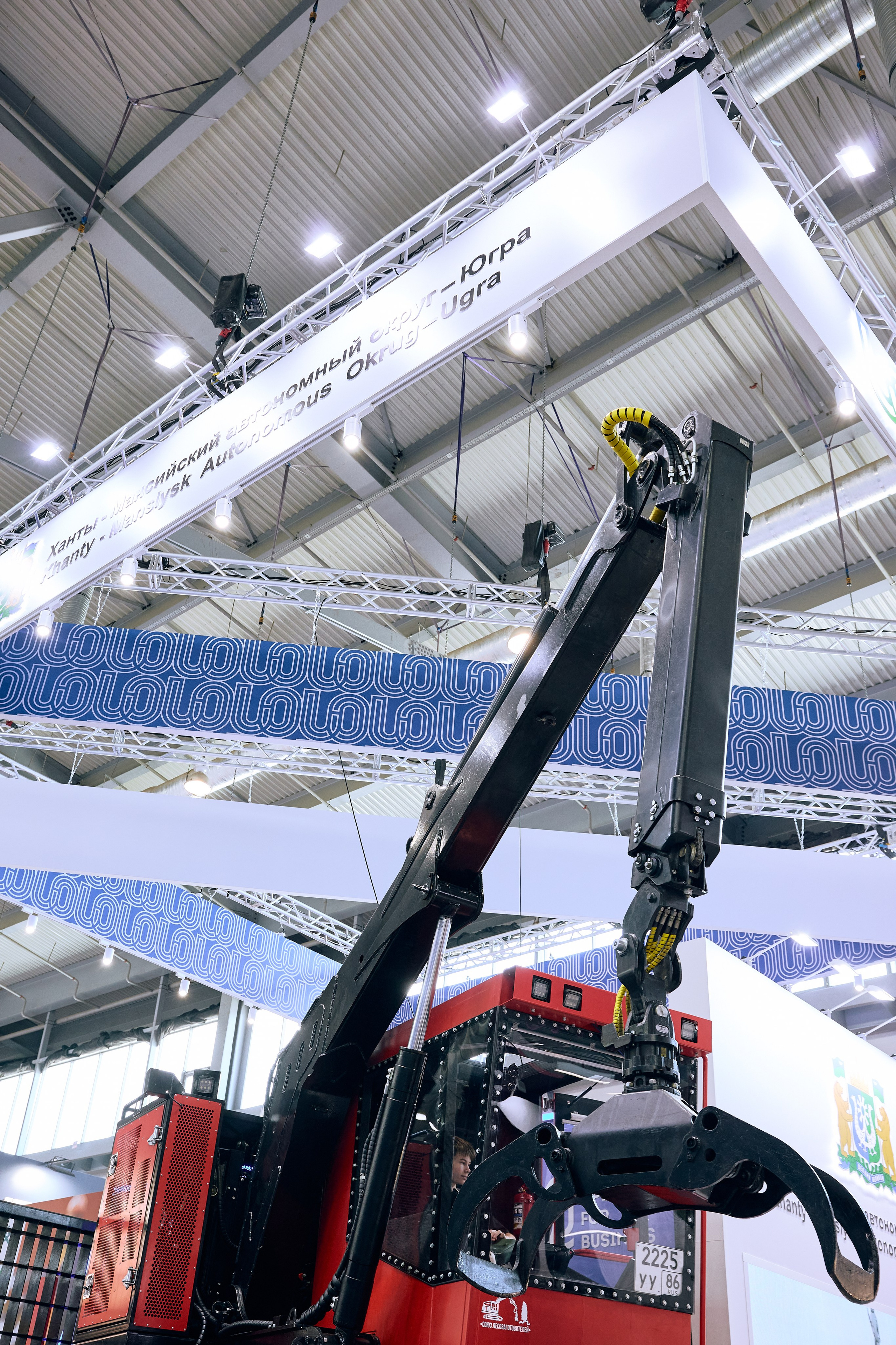 Иннопром-2025. Предметный и репортажный фотограф Алексей Кротов