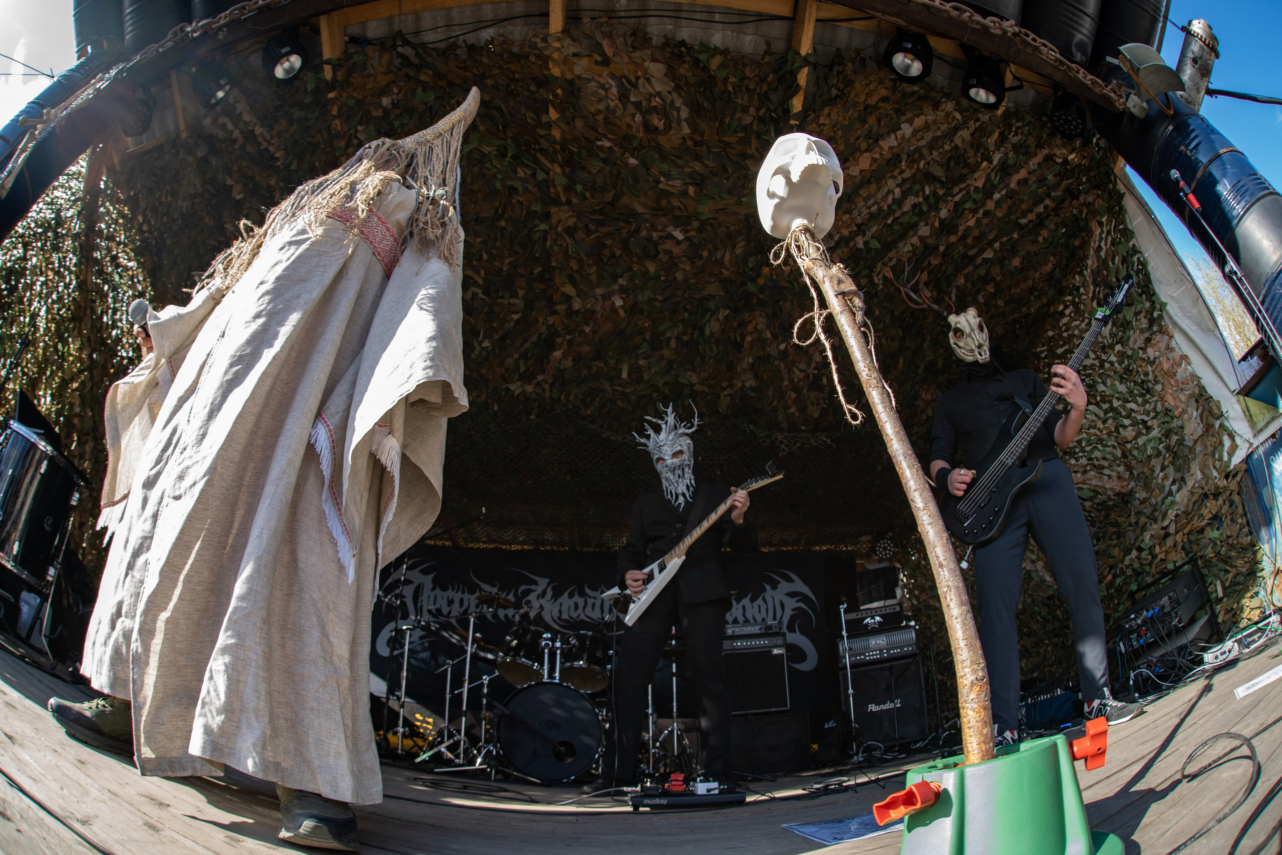 Фестиваль «ПОСРЕДИ КЛАДБИЩ И БОЛОТ»|Архангельск. Концертный и репортажный фотограф в Санкт-Петербурге Слава Пахомов