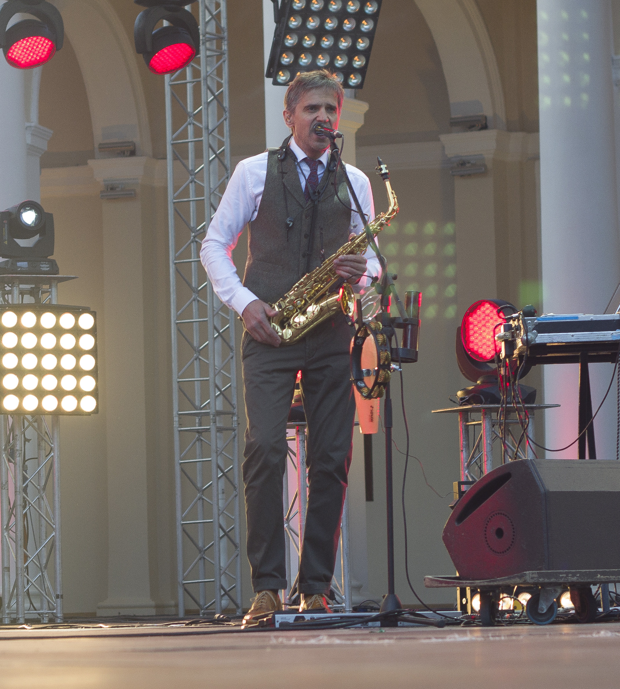 Концерт. Несчастный случай. Обо всём